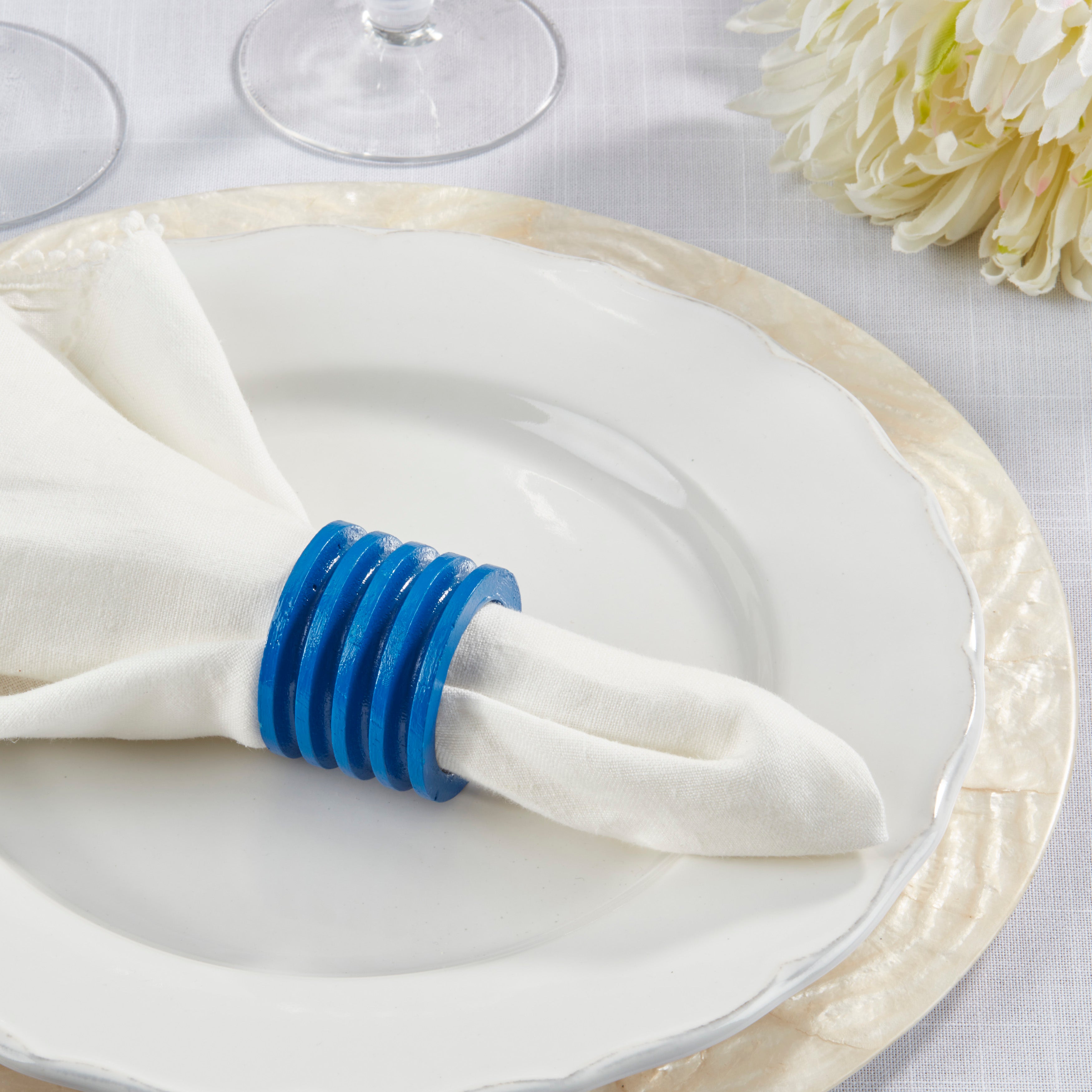 Textured Natural Wood Napkin Ring, Set of 4