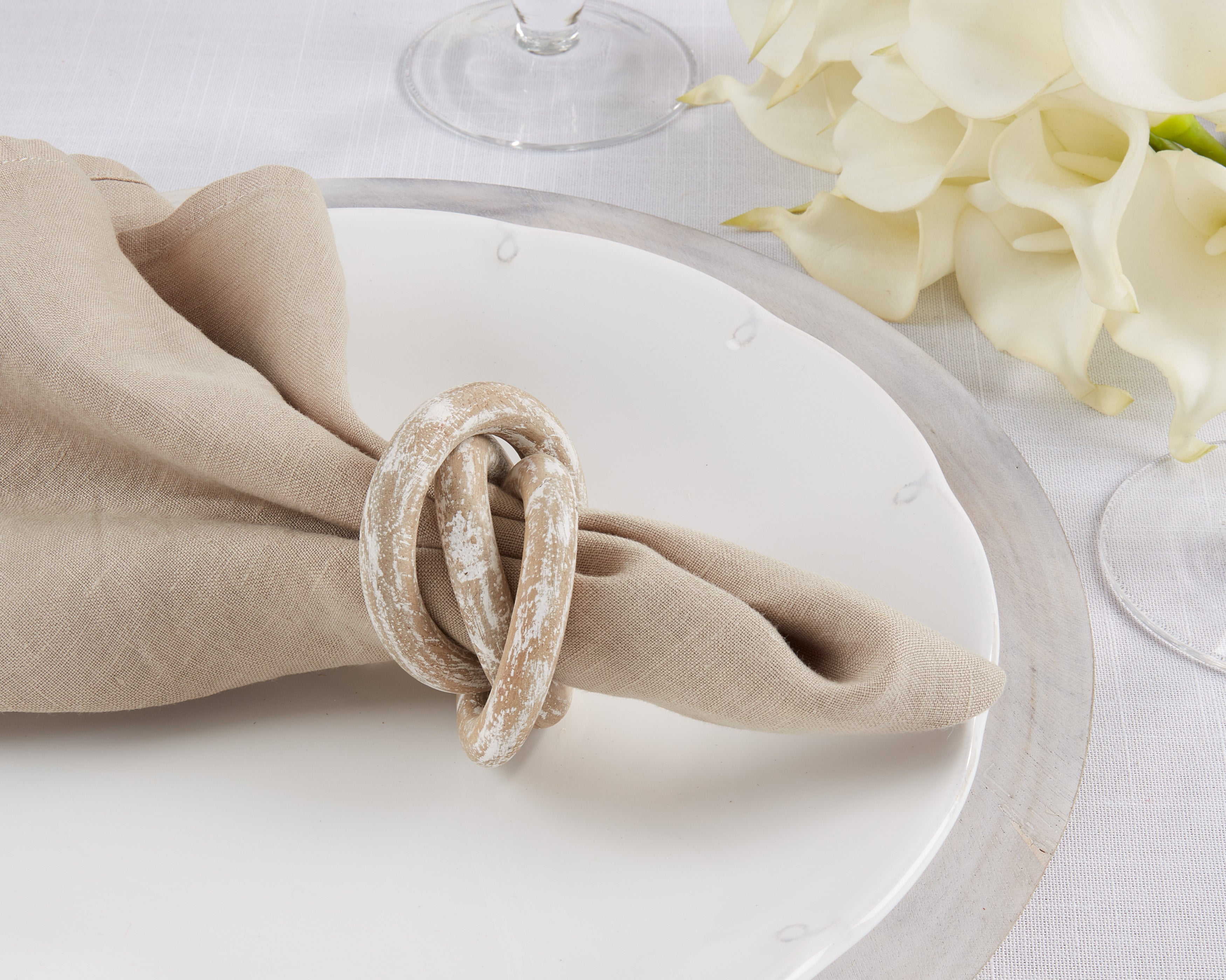Wooden Interlock Napkin Ring, Set of 4