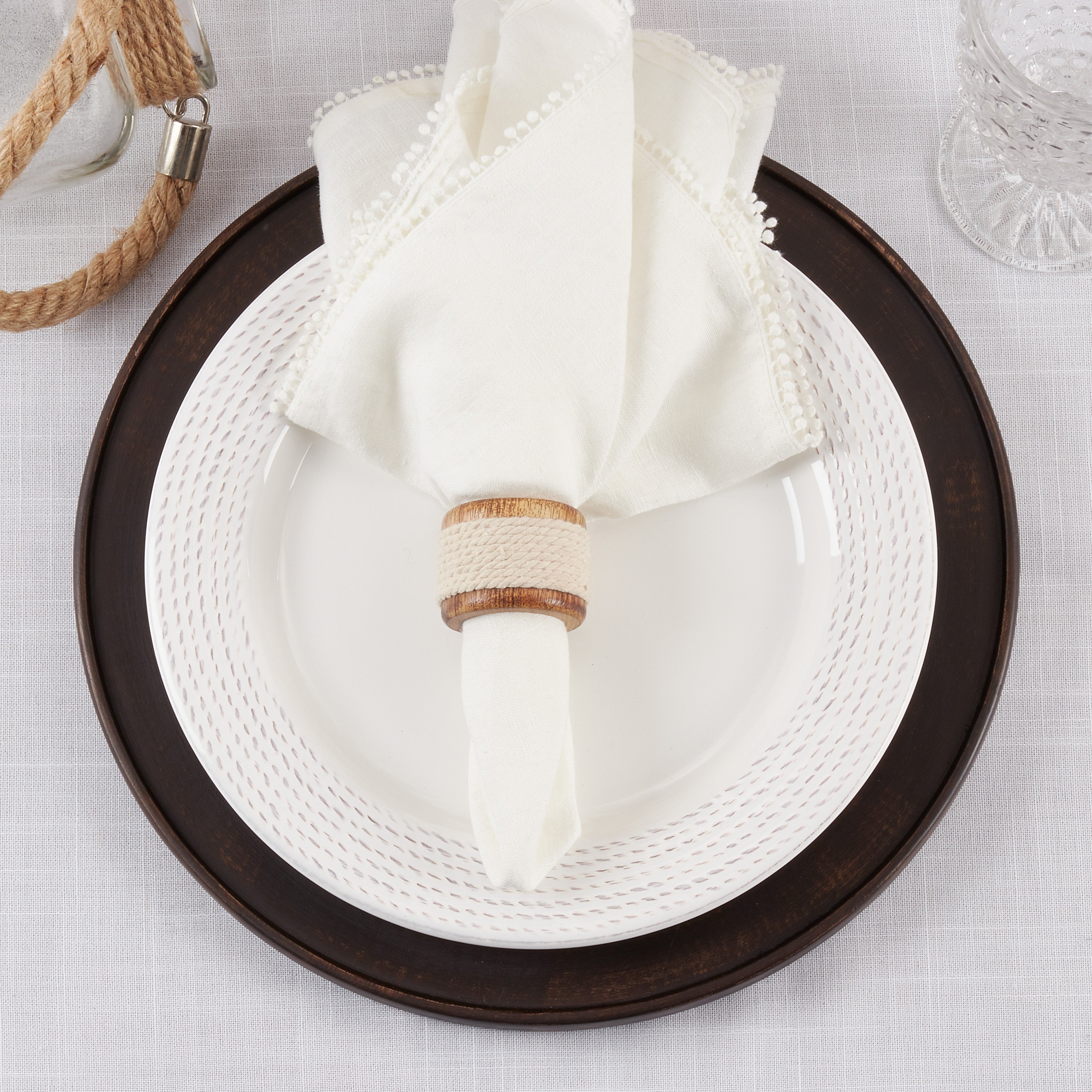 Rope and Wood Design Napkin Ring, Set of 4