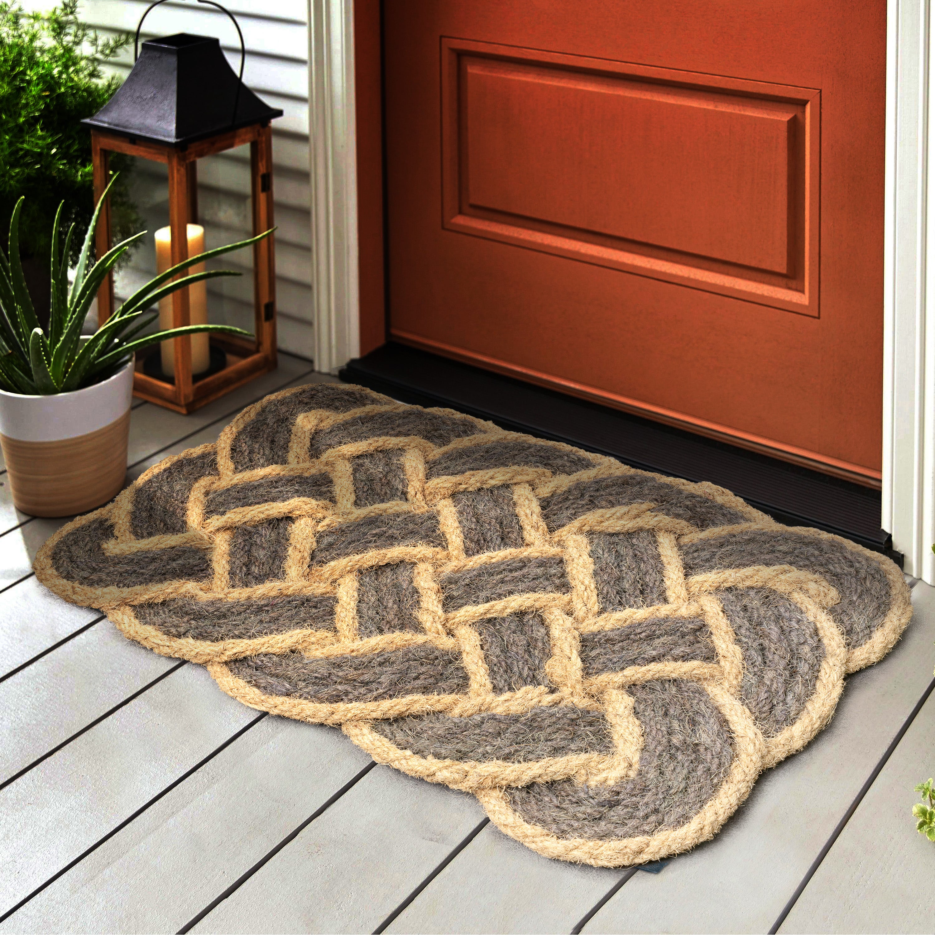 Maeve Classic Coastal Scalloped Basketweave Coir Indoor/Outdoor Door Mat, Set of 2
