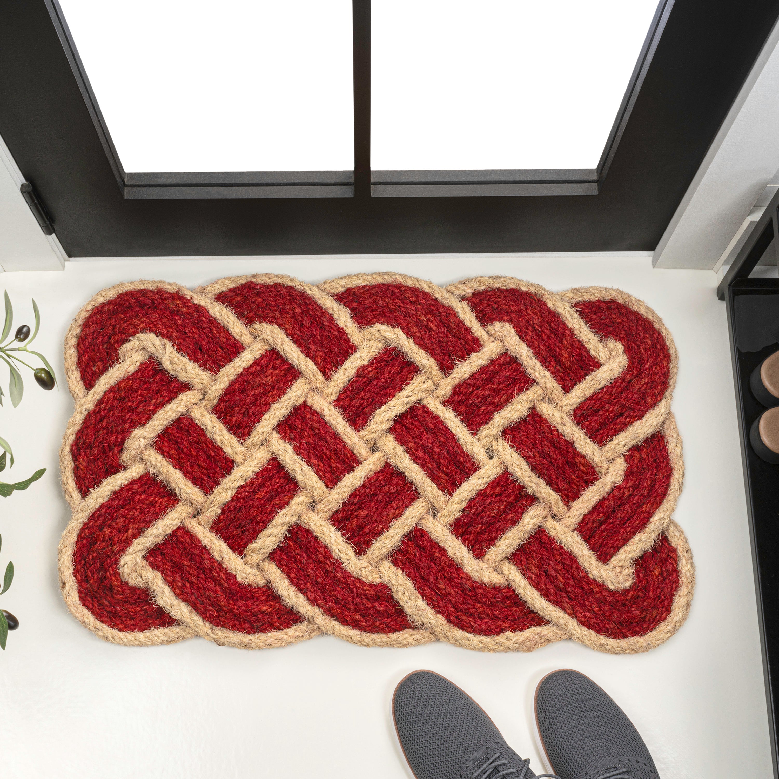 Maeve Classic Coastal Scalloped Basketweave Coir Indoor/Outdoor Door Mat, Set of 2