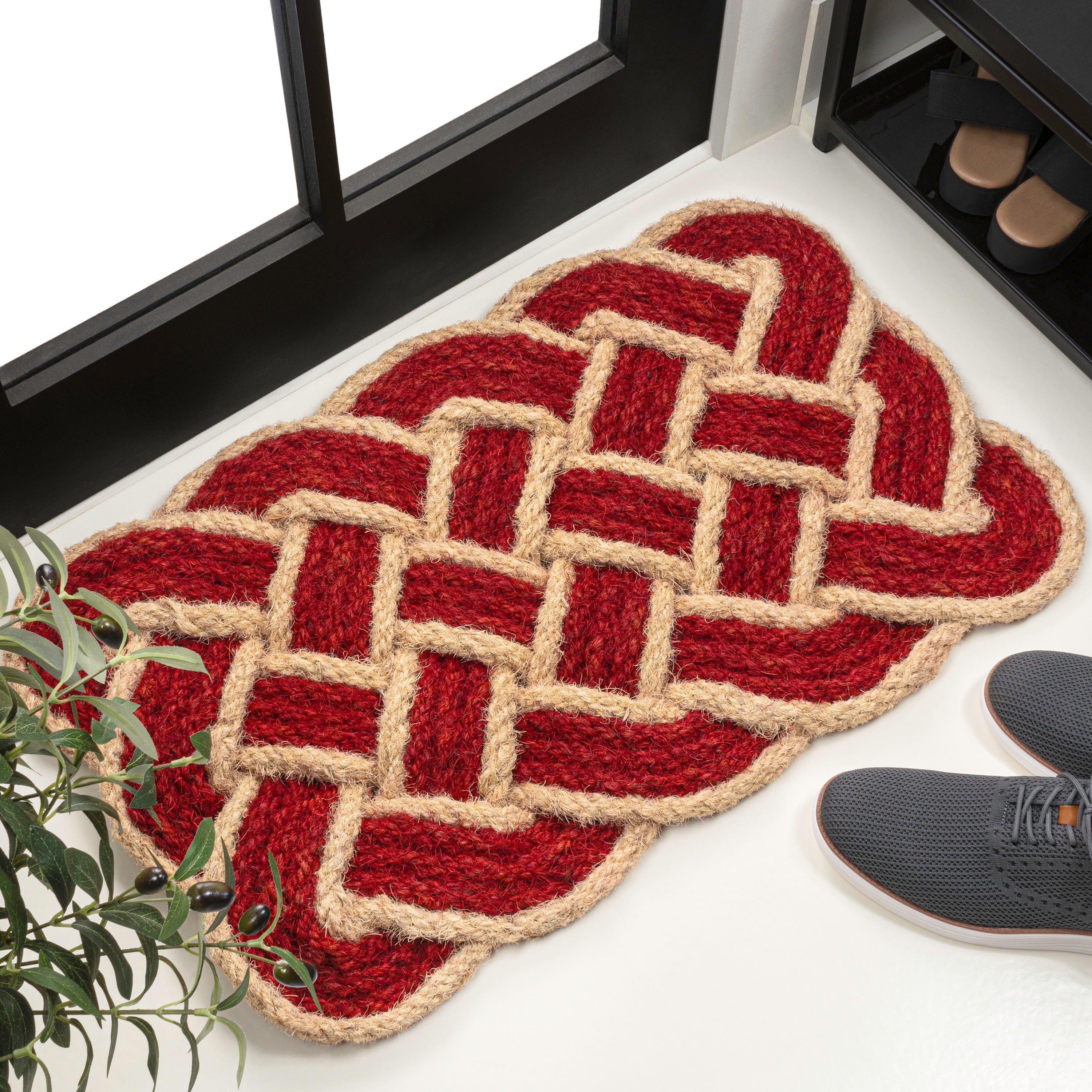 Maeve Classic Coastal Scalloped Basketweave Coir Indoor/Outdoor Door Mat, Set of 2
