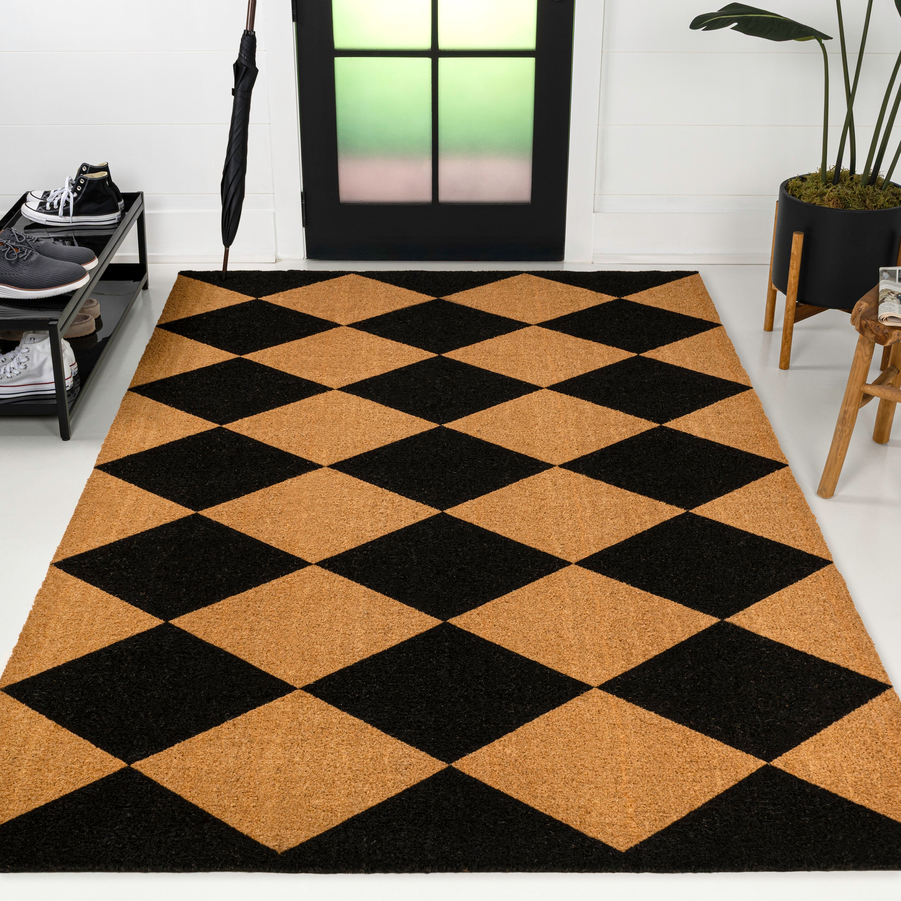 Paige Modern Classic Diamond-Patterned Coir Indoor/Outdoor Doormat