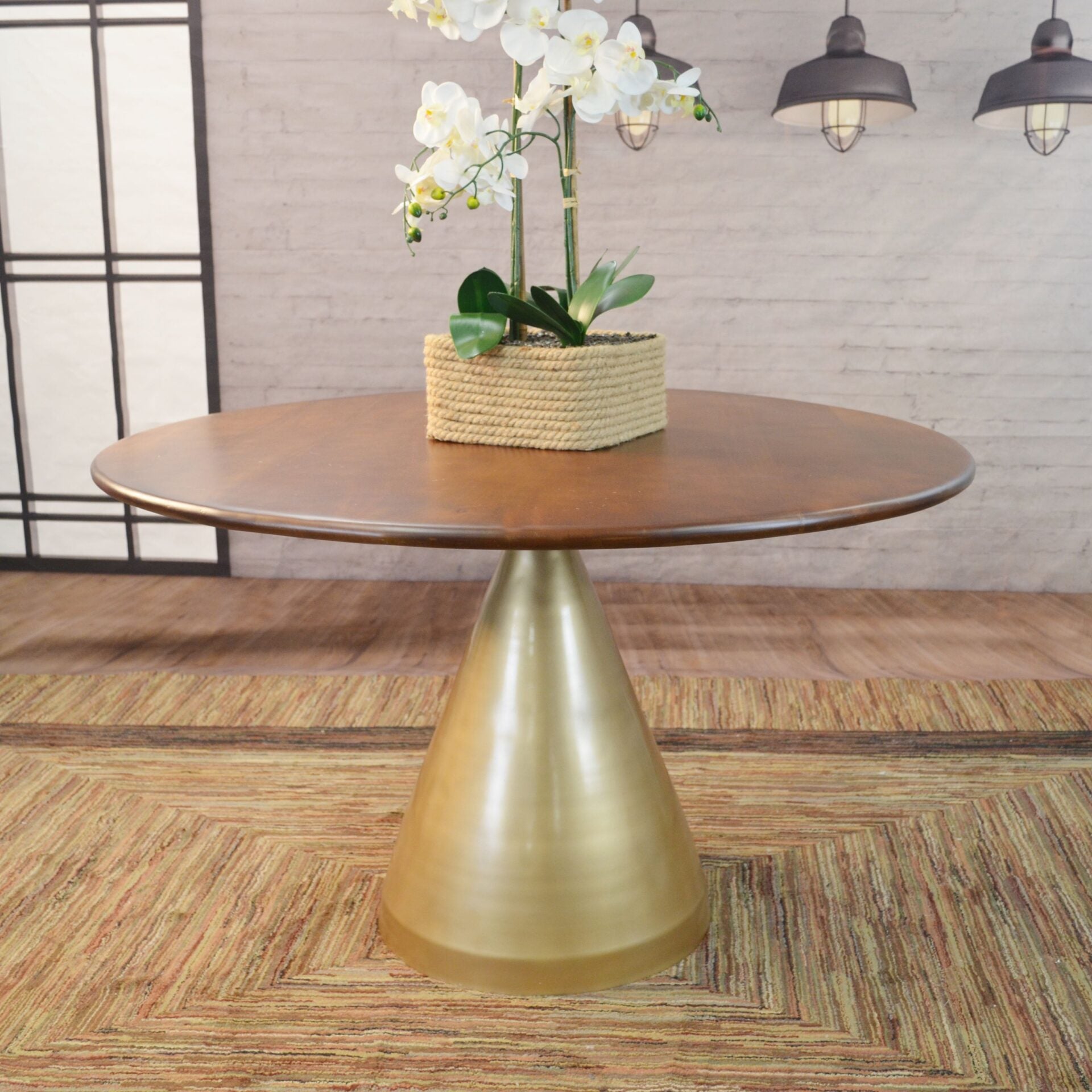 Gio Pedestal Dining Table 48"