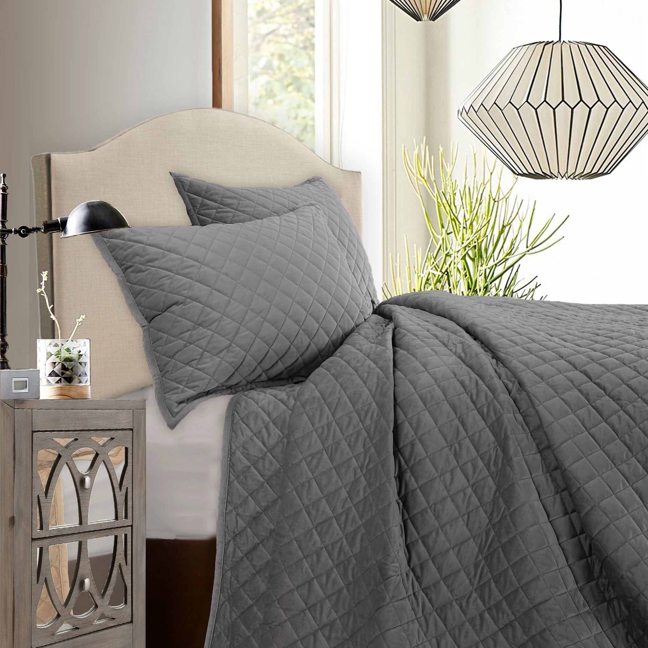 Velvet Diamond Quilt Set
