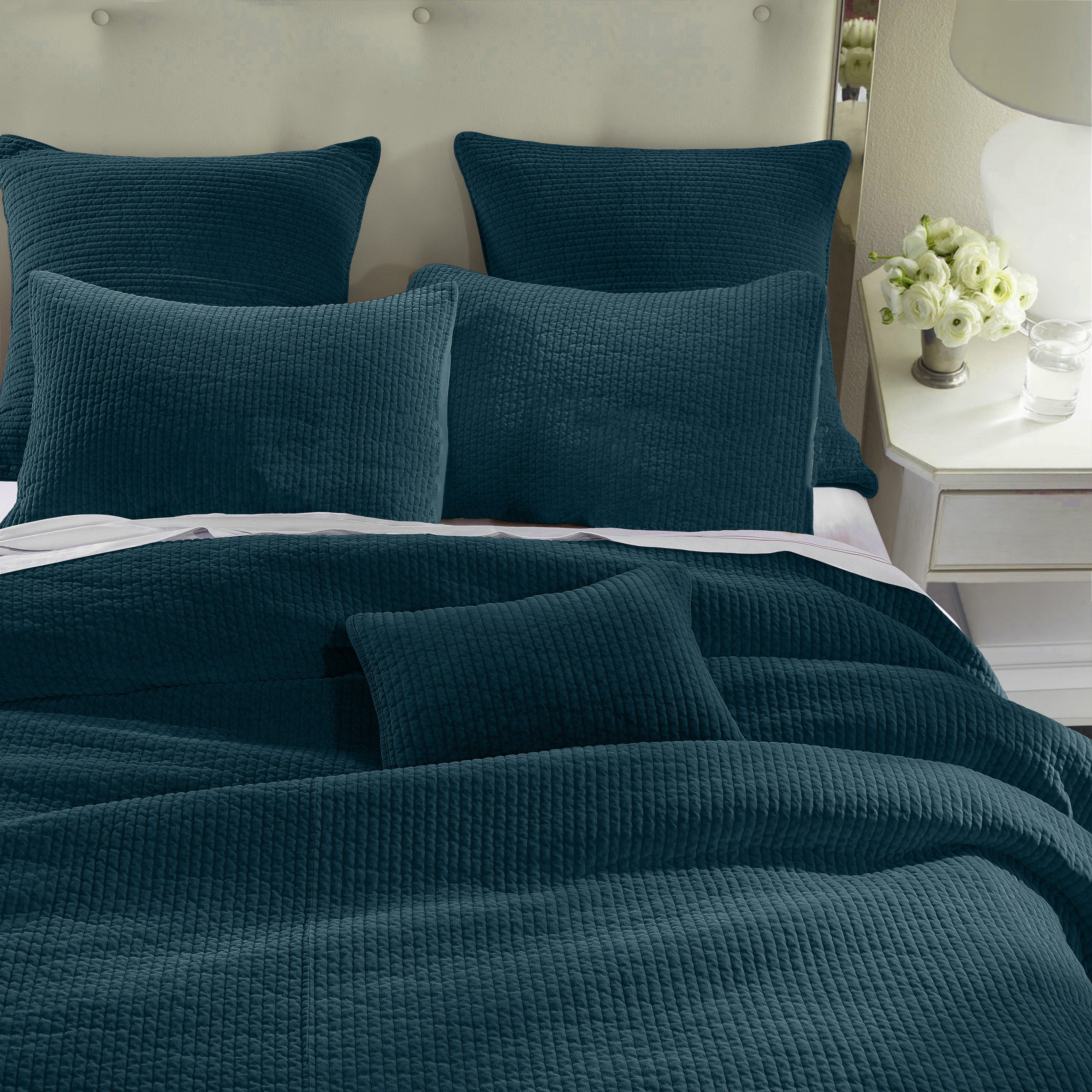 Stonewashed Cotton Velvet Quilt Set
