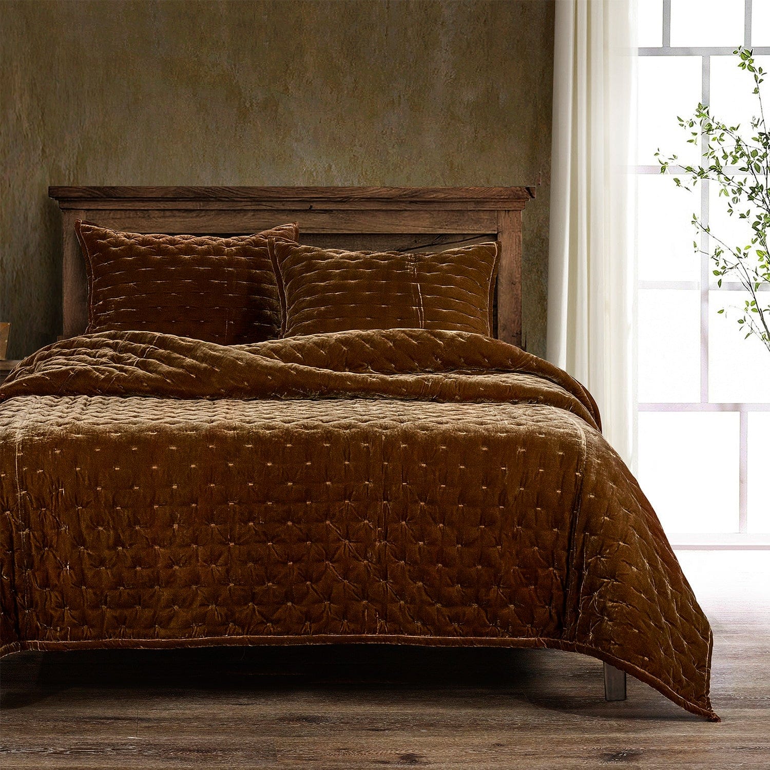 Stella Faux Silk Velvet Pintuck Quilt Set