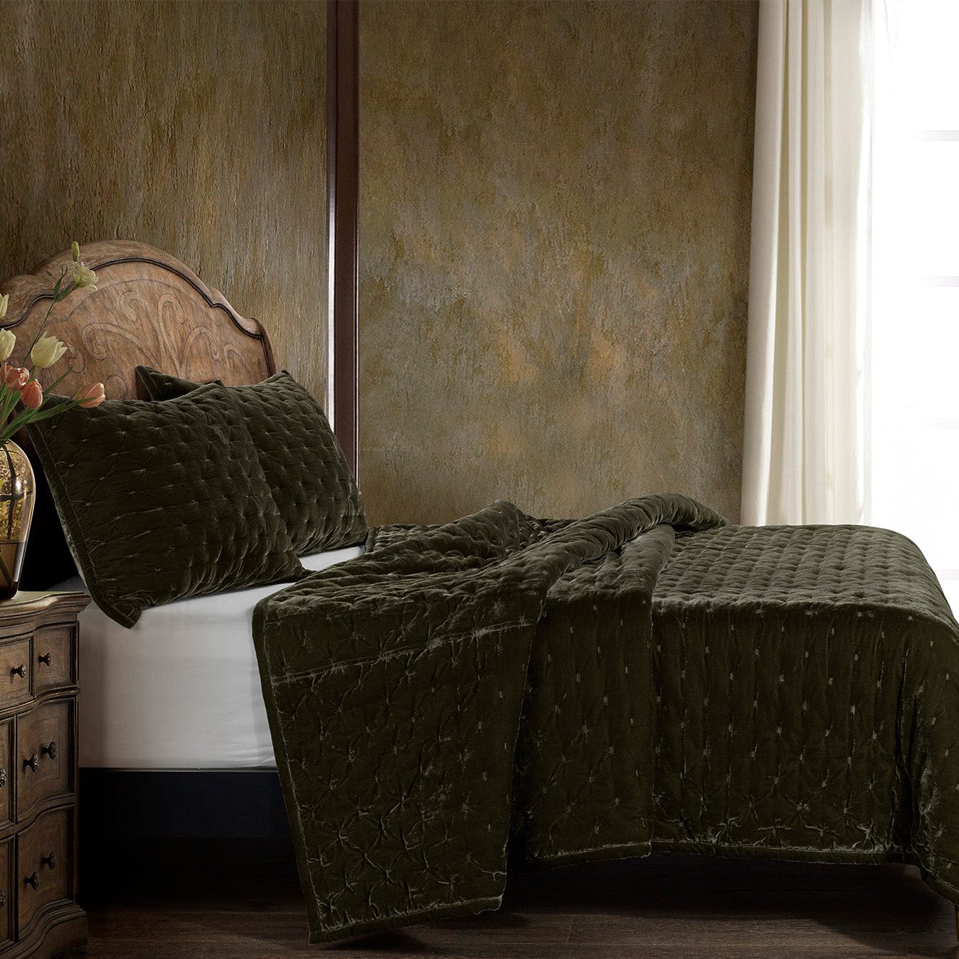 Stella Faux Silk Velvet Pintuck Quilt Set
