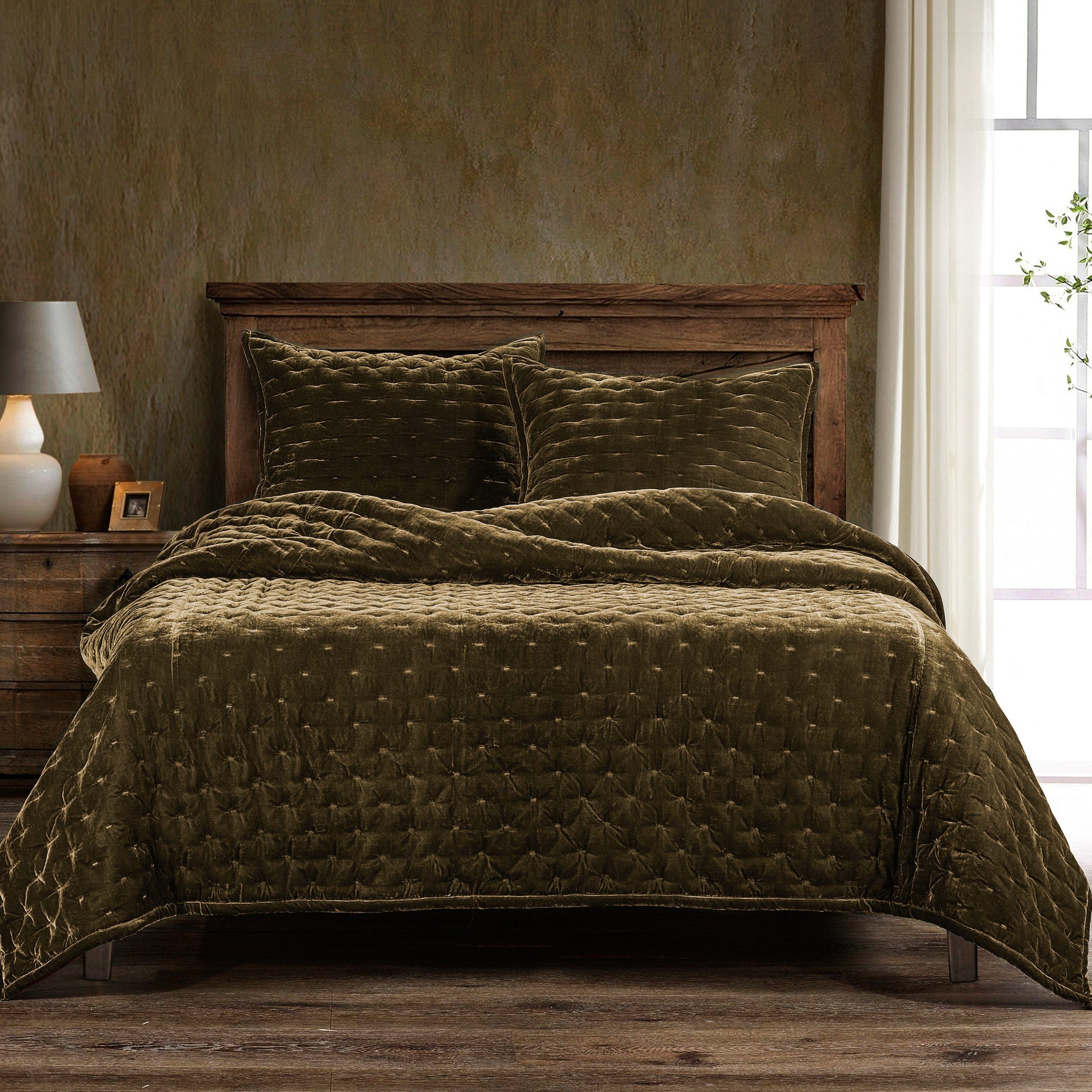 Stella Faux Silk Velvet Pintuck Quilt Set