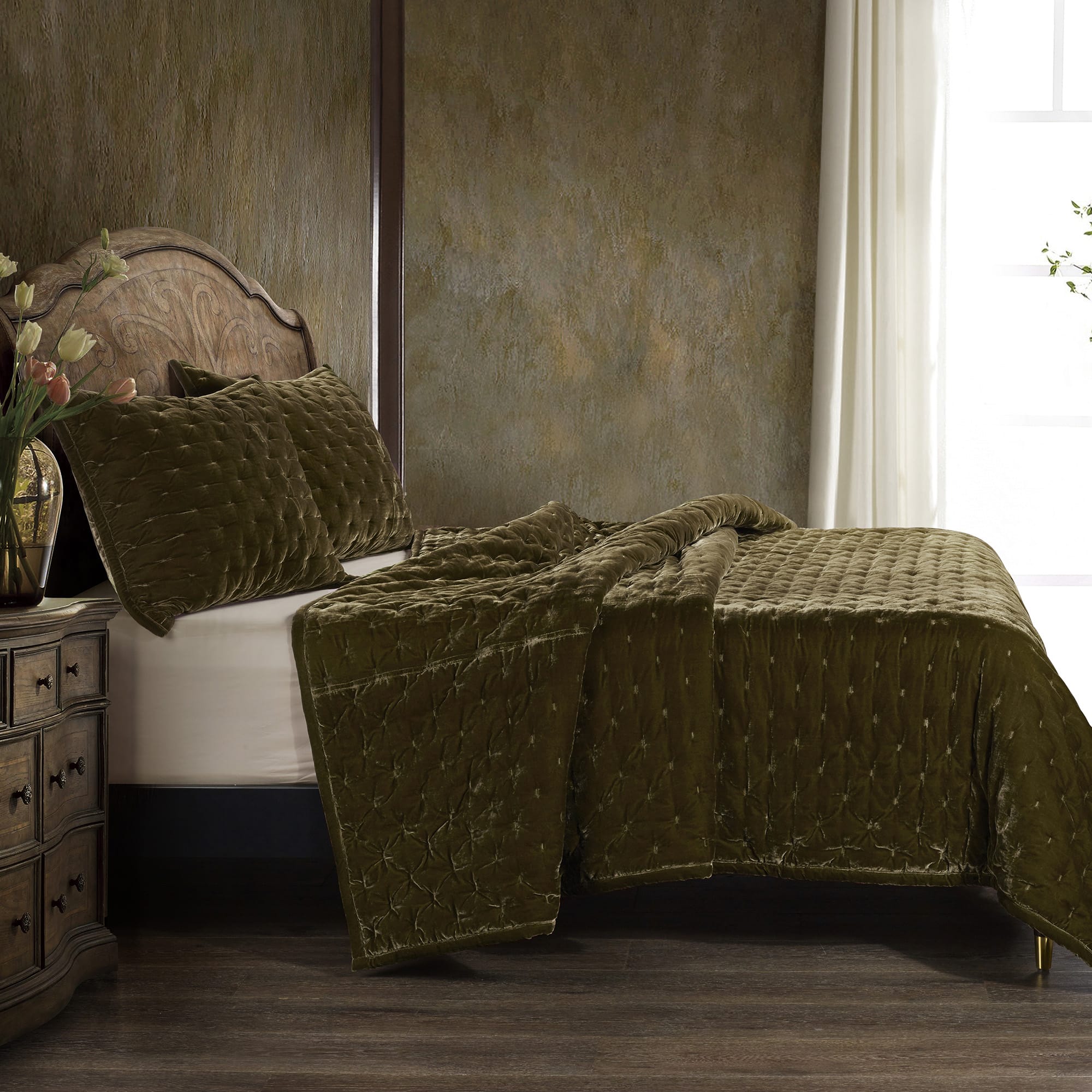 Stella Faux Silk Velvet Pintuck Quilt Set