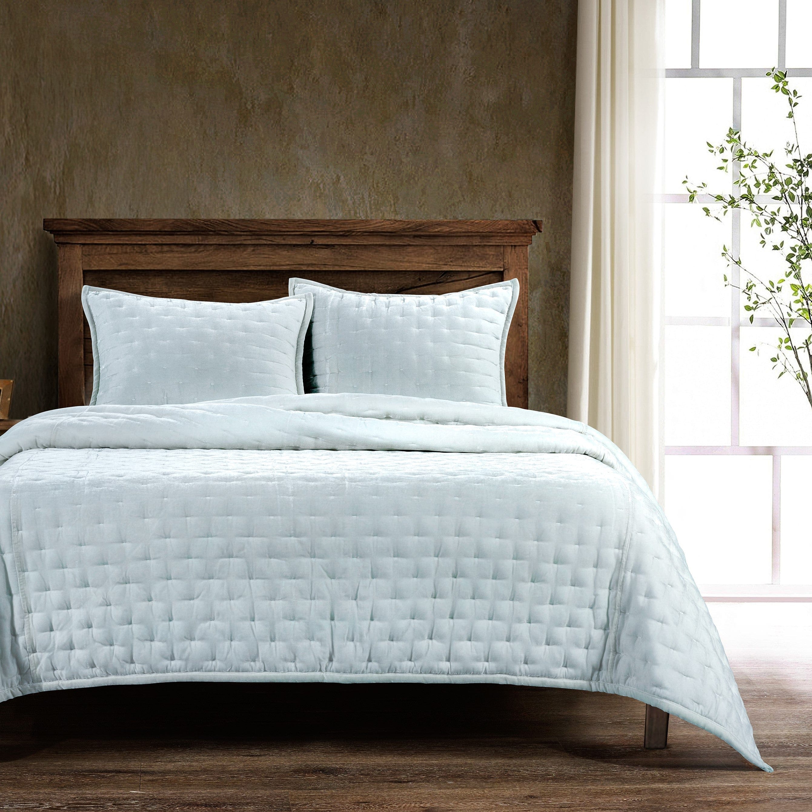 Stella Faux Silk Velvet Pintuck Quilt Set