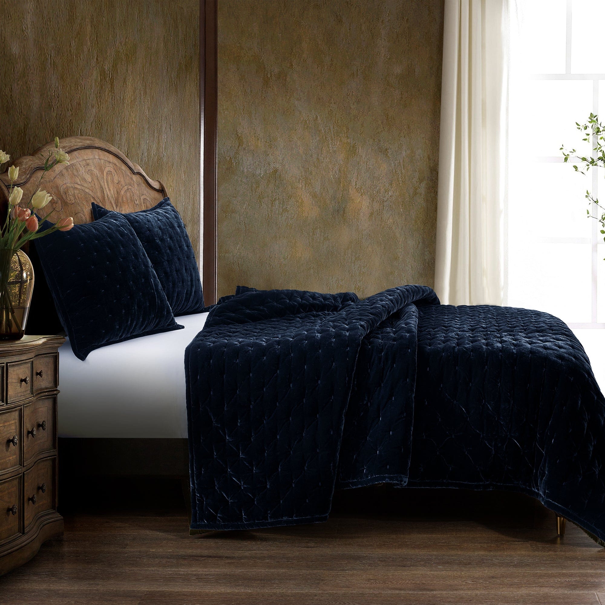 Stella Faux Silk Velvet Pintuck Quilt Set