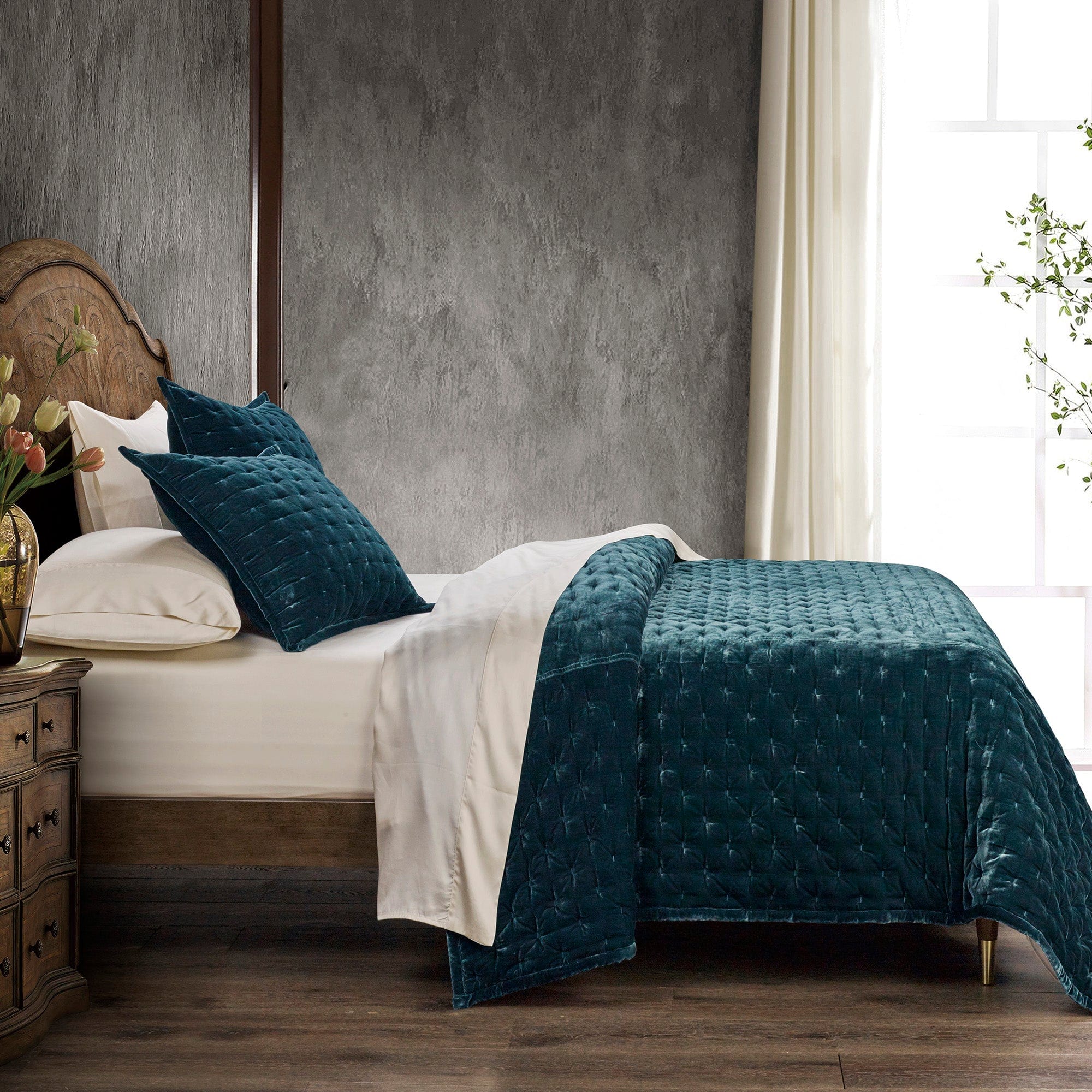 Stella Faux Silk Velvet Pintuck Quilt Set