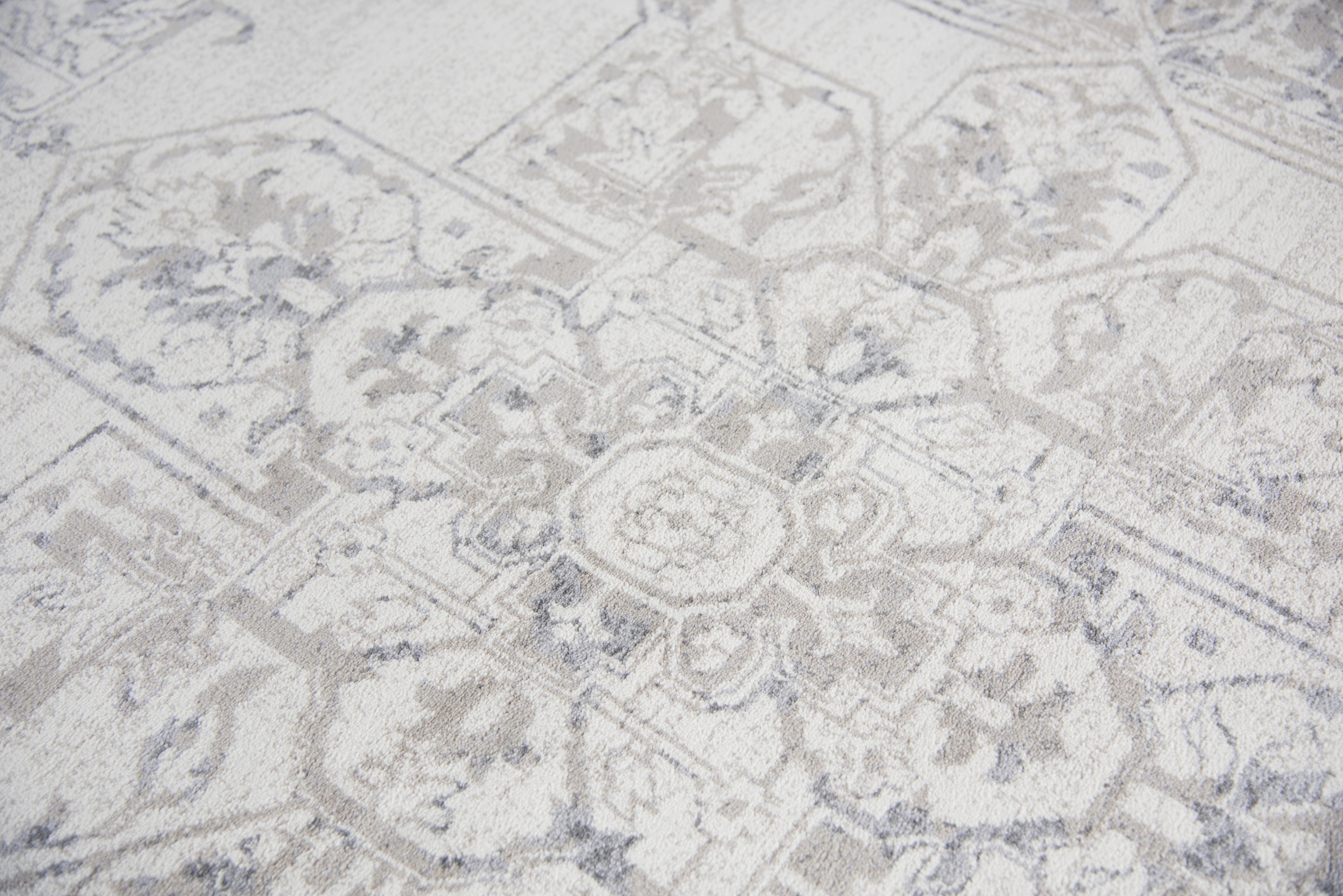 Power Loomed Central Medallion Rug