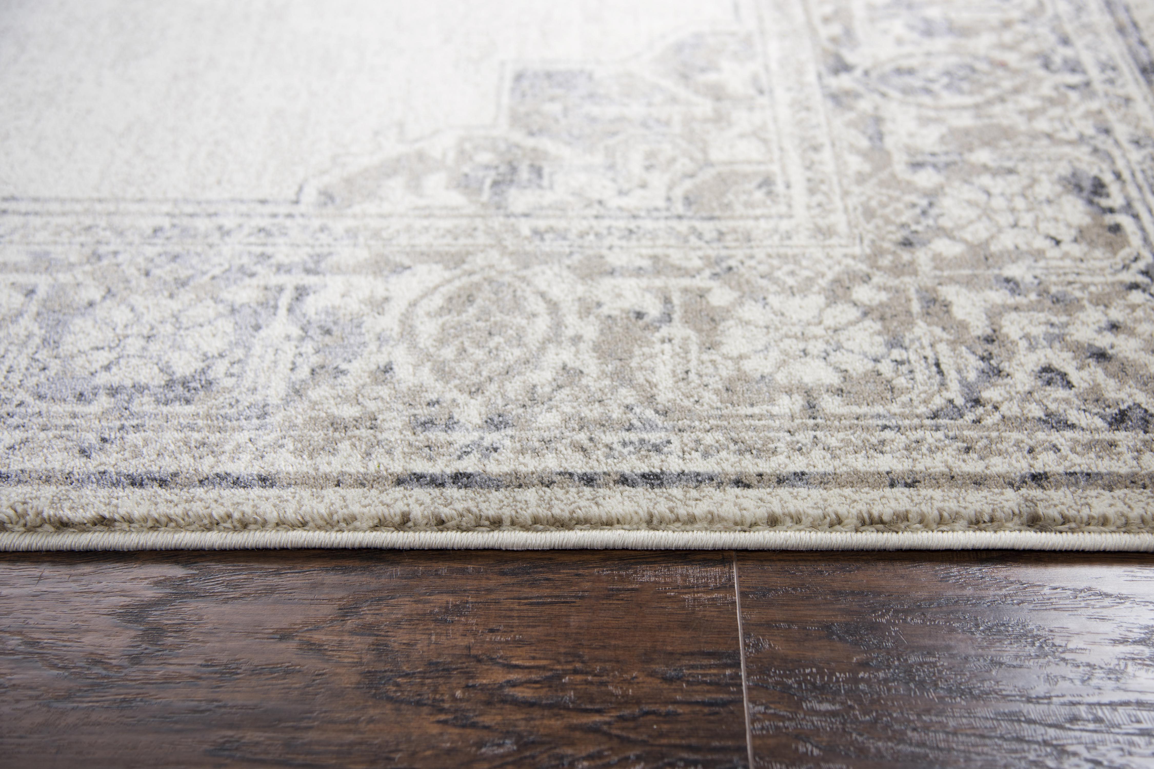 Power Loomed Central Medallion Rug