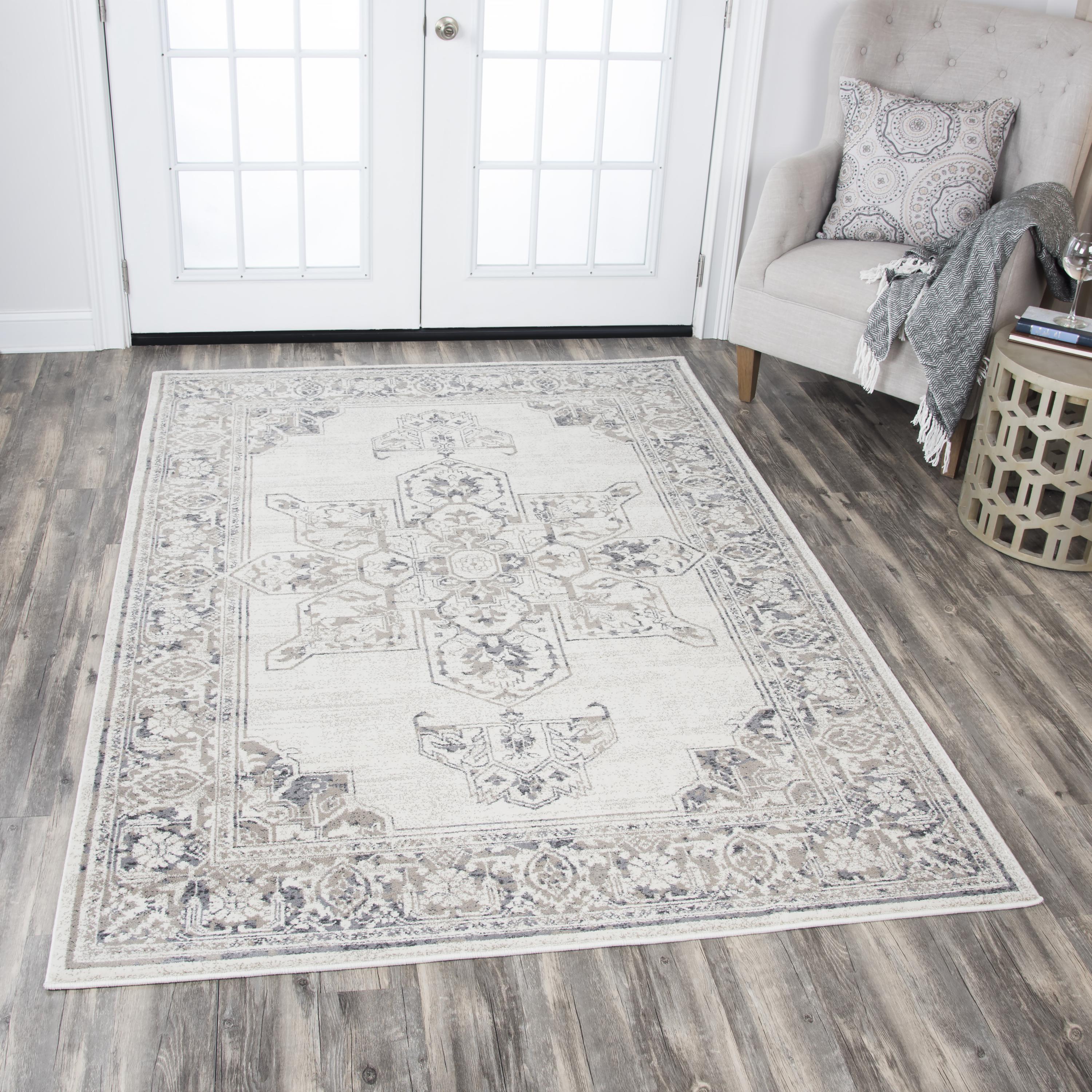 Power Loomed Central Medallion Rug