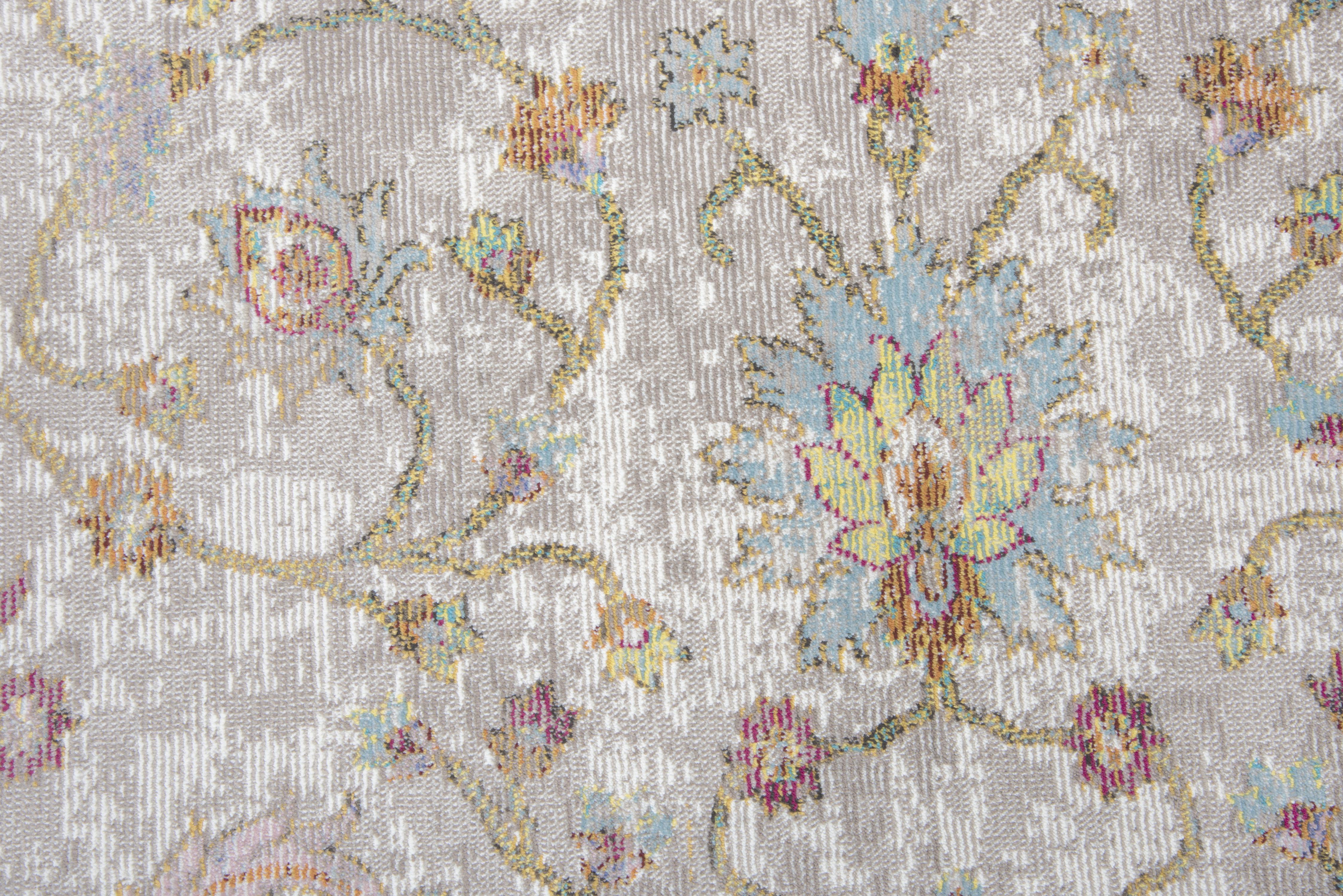 Power Loomed Vine/Scroll Work Area Rug