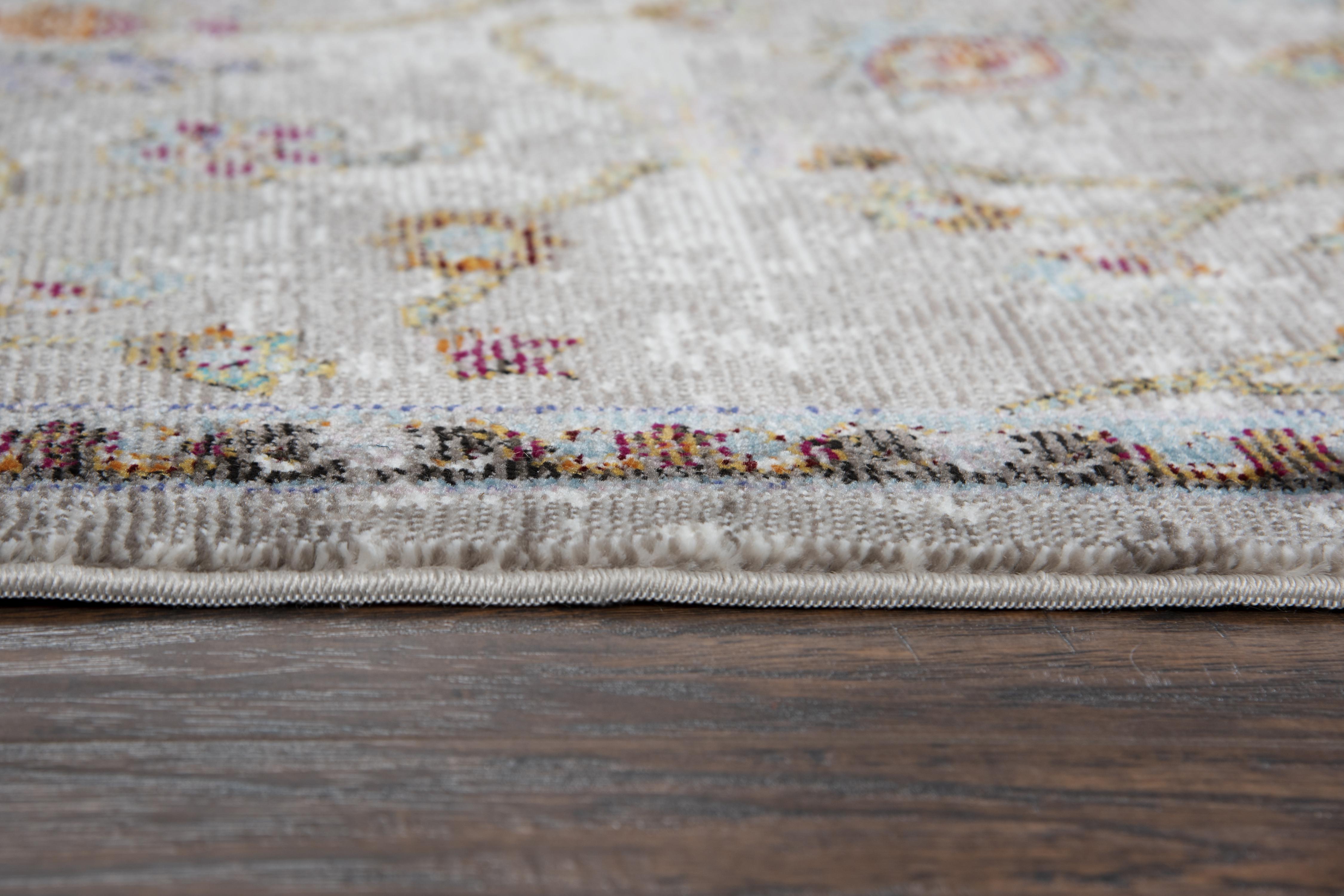 Power Loomed Vine/Scroll Work Area Rug