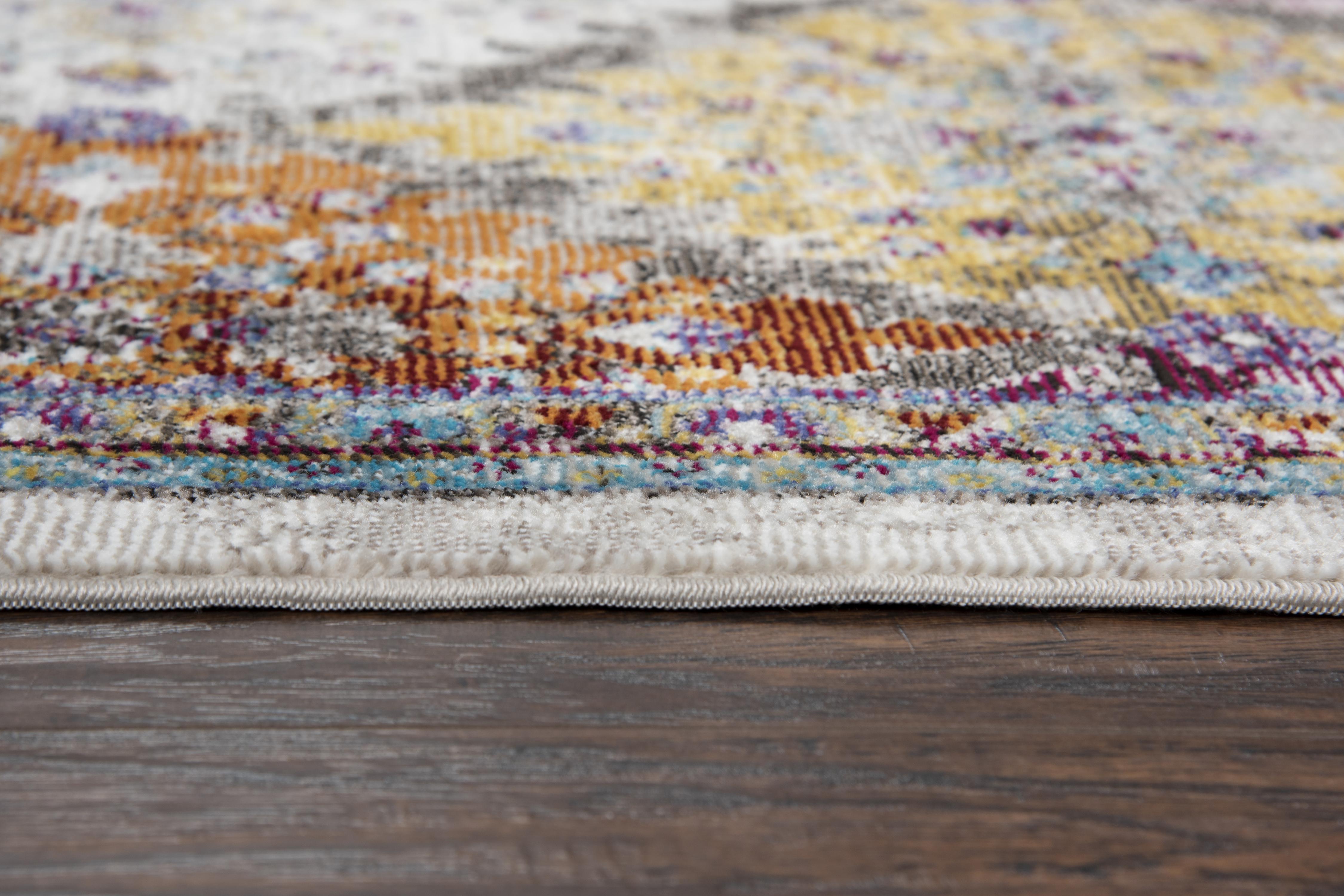 Power Loomed Persian/Diamond Area Rug