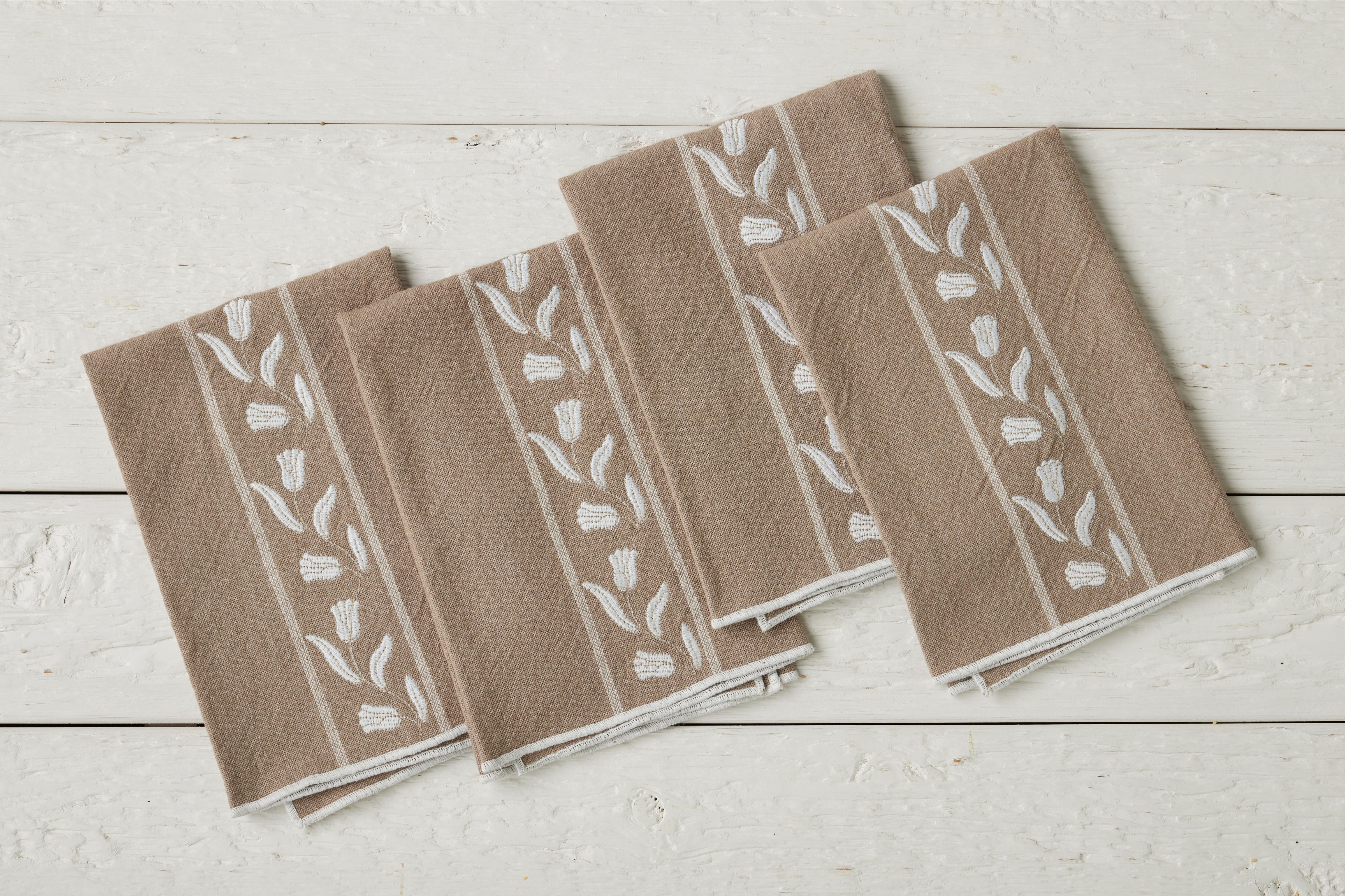 Tulip Dinner Napkins, Set of 4