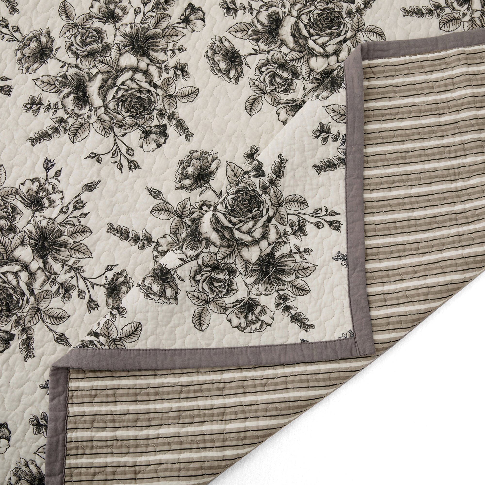 Lyla Reversible Floral Print Quilt Set