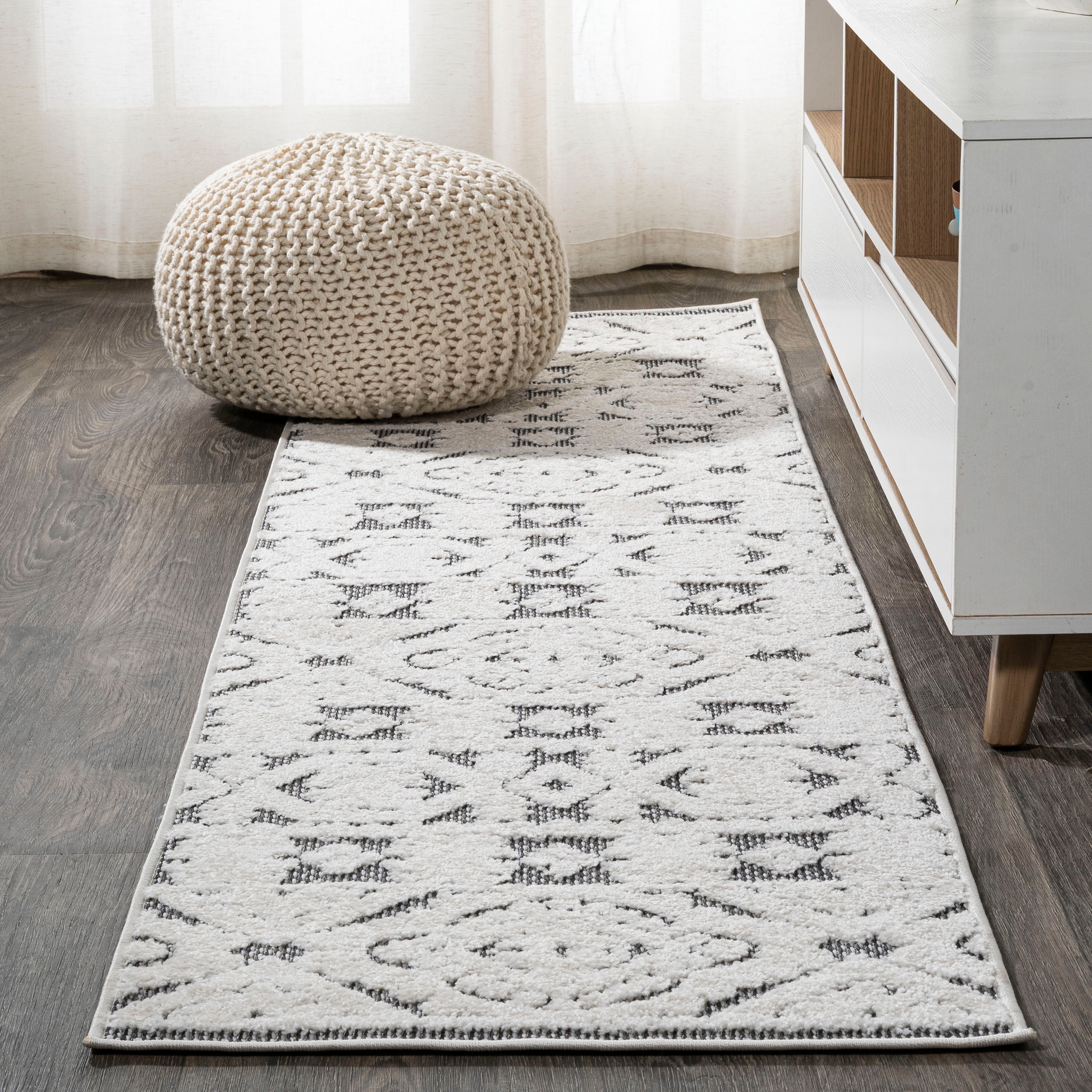 Citta High-Low Pile Mediterranean Tile Indoor/Outdoor Area Rug