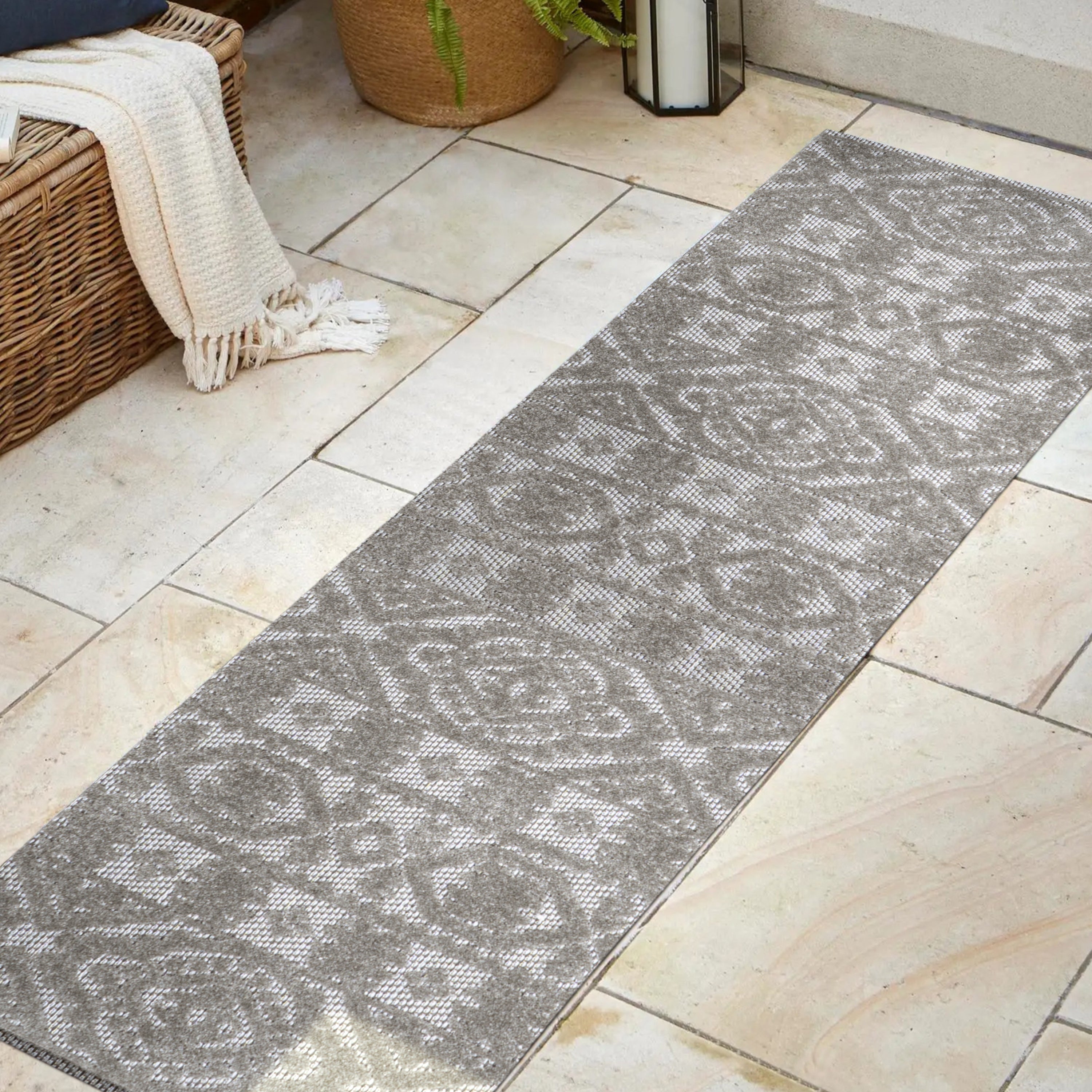 Citta High-Low Pile Mediterranean Tile Indoor/Outdoor Area Rug