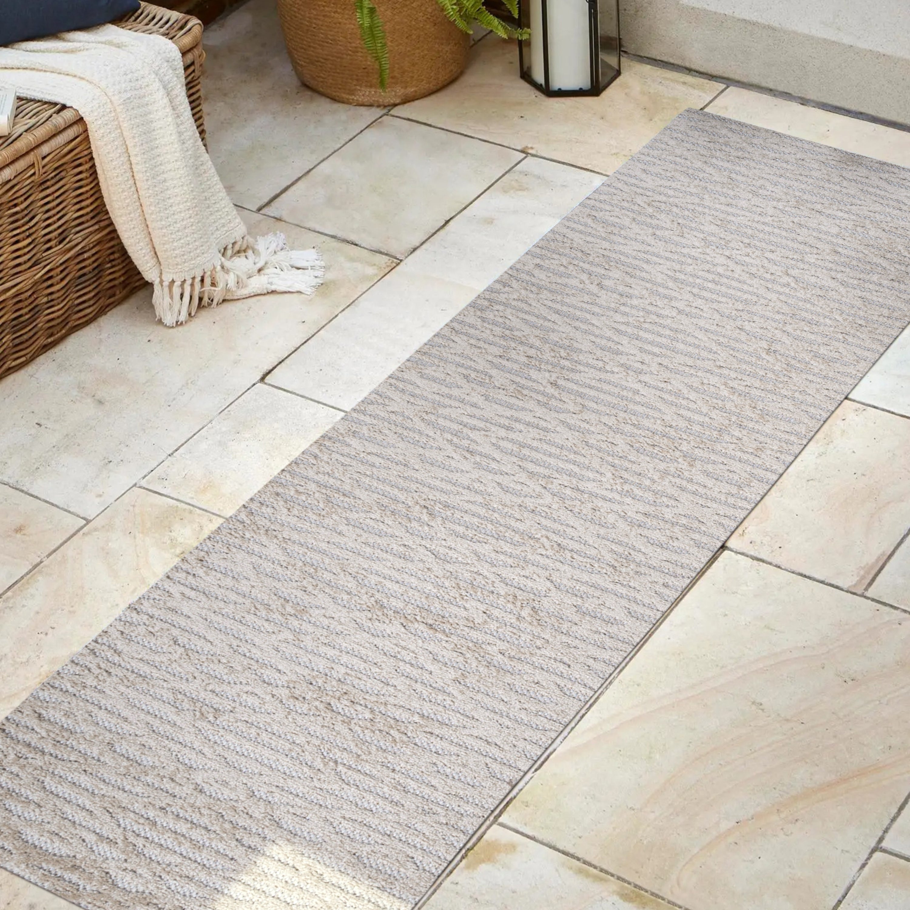 Ararat High-Low Pile Moroccan Diamond Modern  Indoor/Outdoor Area Rug