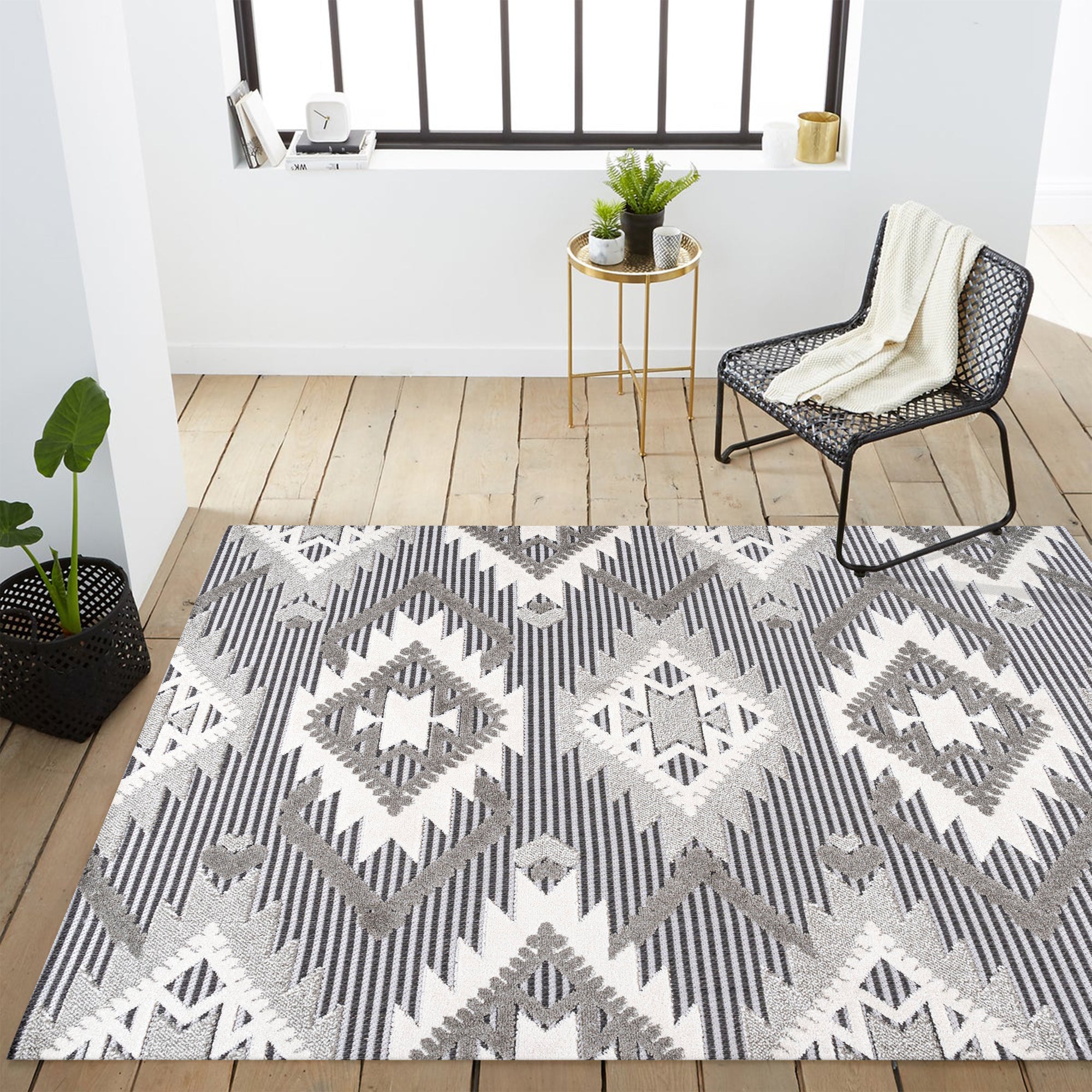 Sumak High-Low Pile Neutral Diamond Kilim Indoor/Outdoor Area Rug
