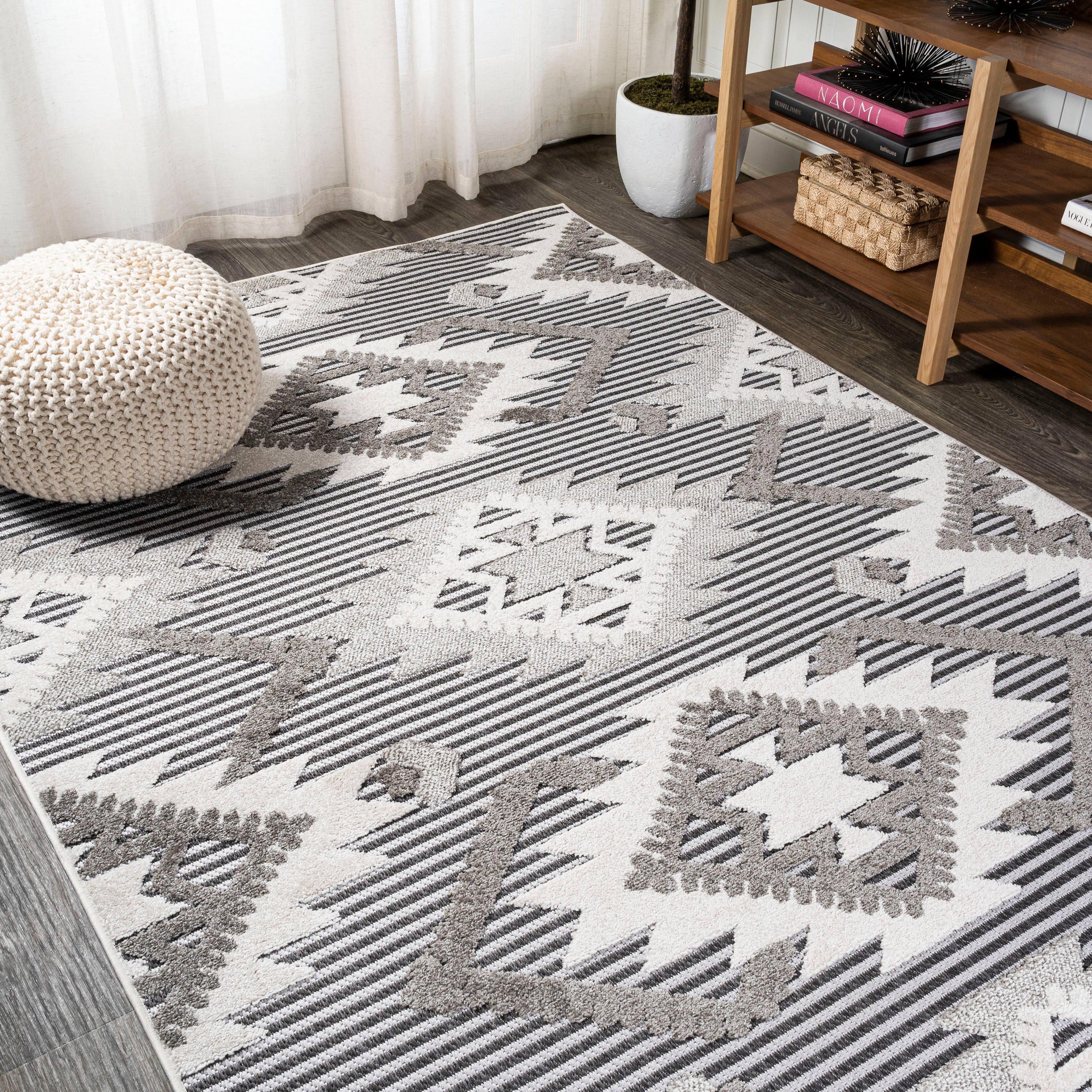 Sumak High-Low Pile Neutral Diamond Kilim Indoor/Outdoor Area Rug