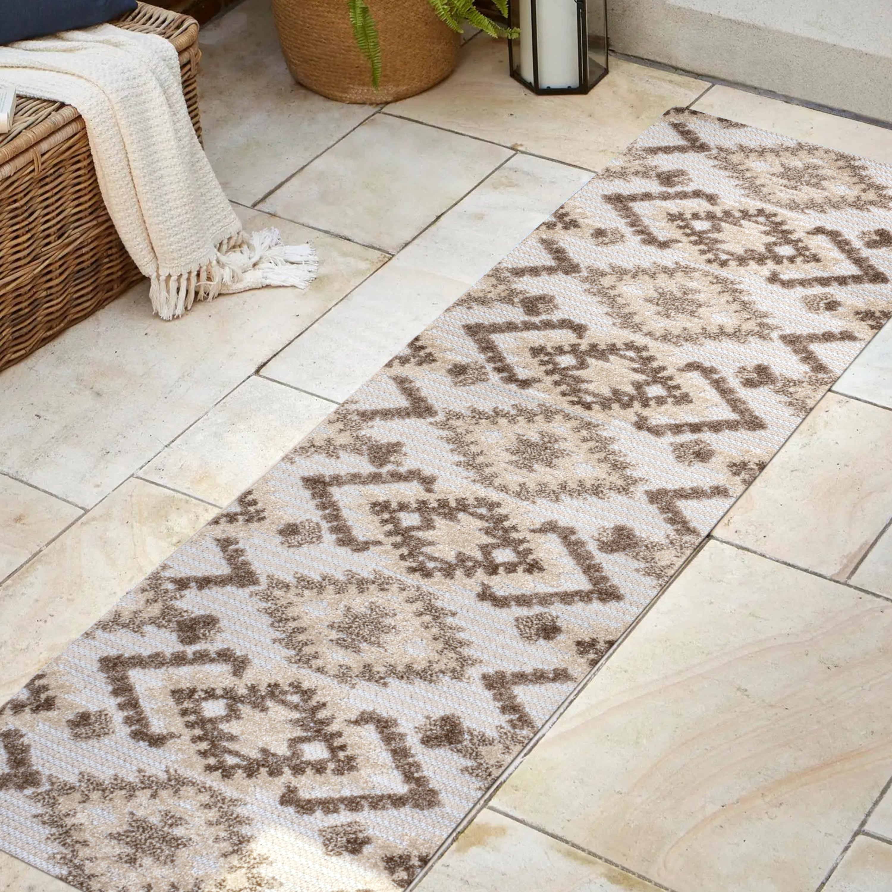 Sumak High-Low Pile Neutral Diamond Kilim Indoor/Outdoor Area Rug