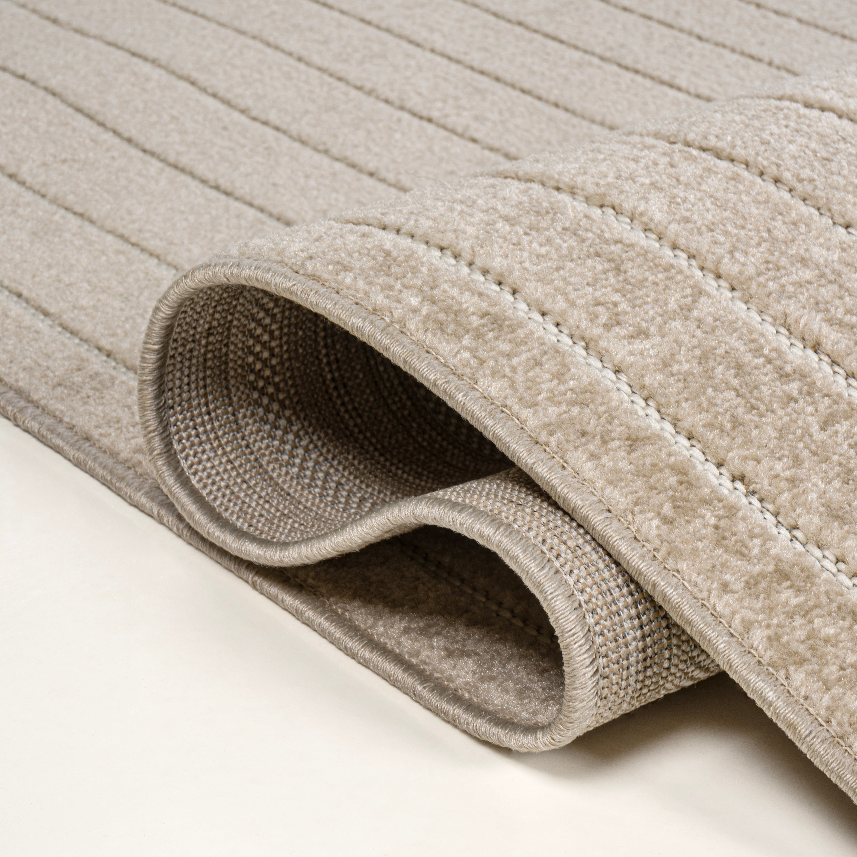 Odense High-Low Minimalist Angle Geometric Indoor/Outdoor Area Rug
