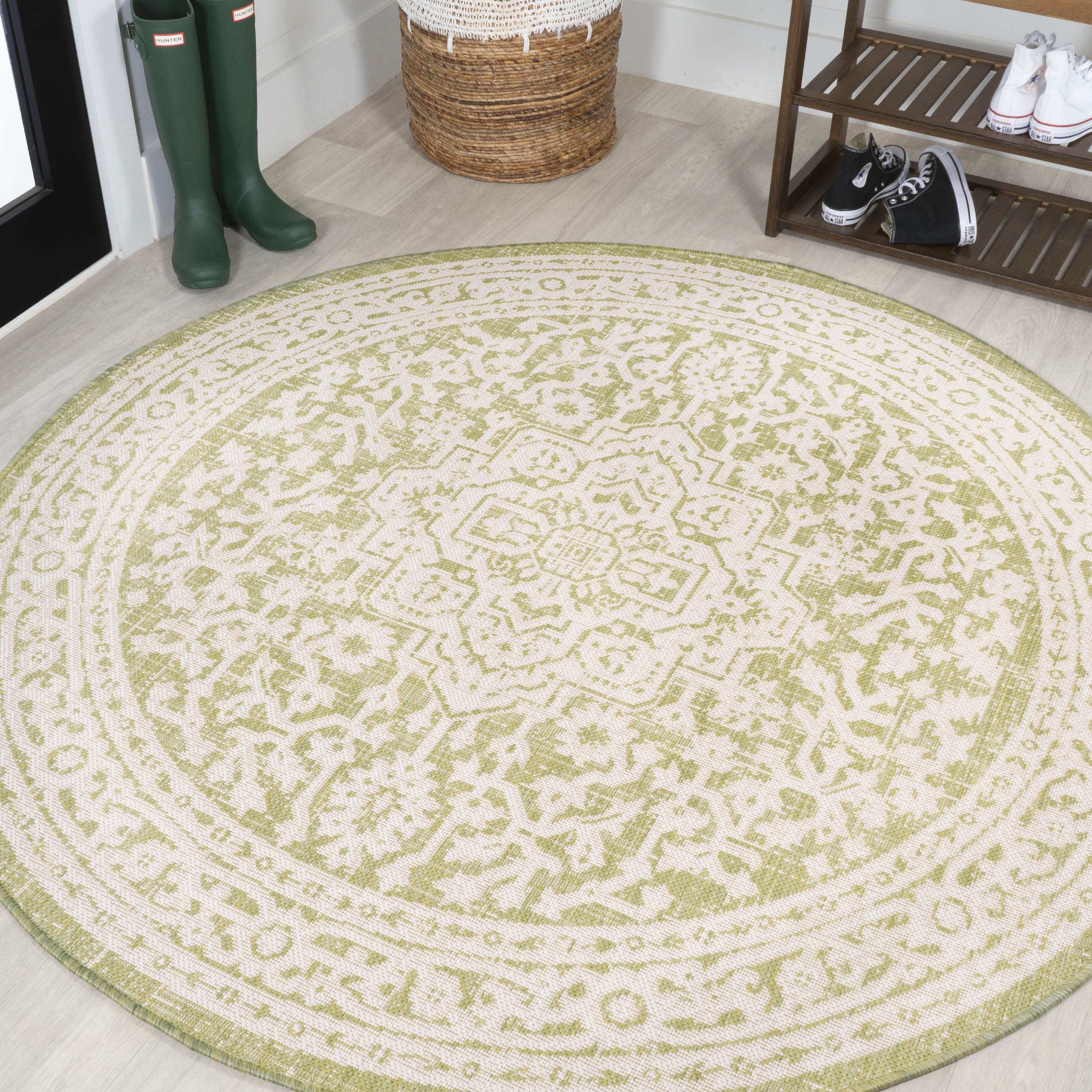 Sinjuri Medallion Textured Weave Indoor/Outdoor Area Rug