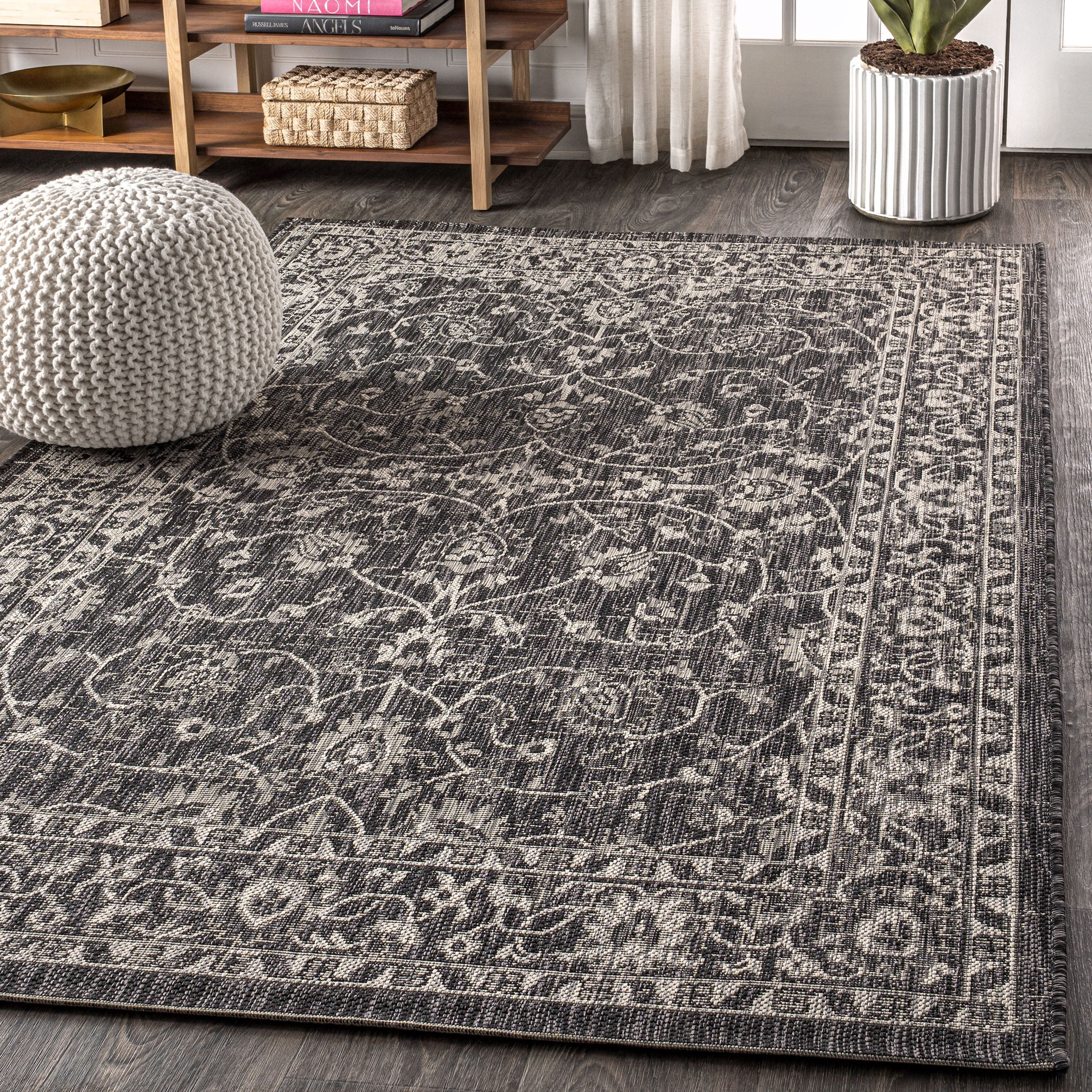 Palazzo Vine and Border Textured Weave Indoor/Outdoor Area Rug