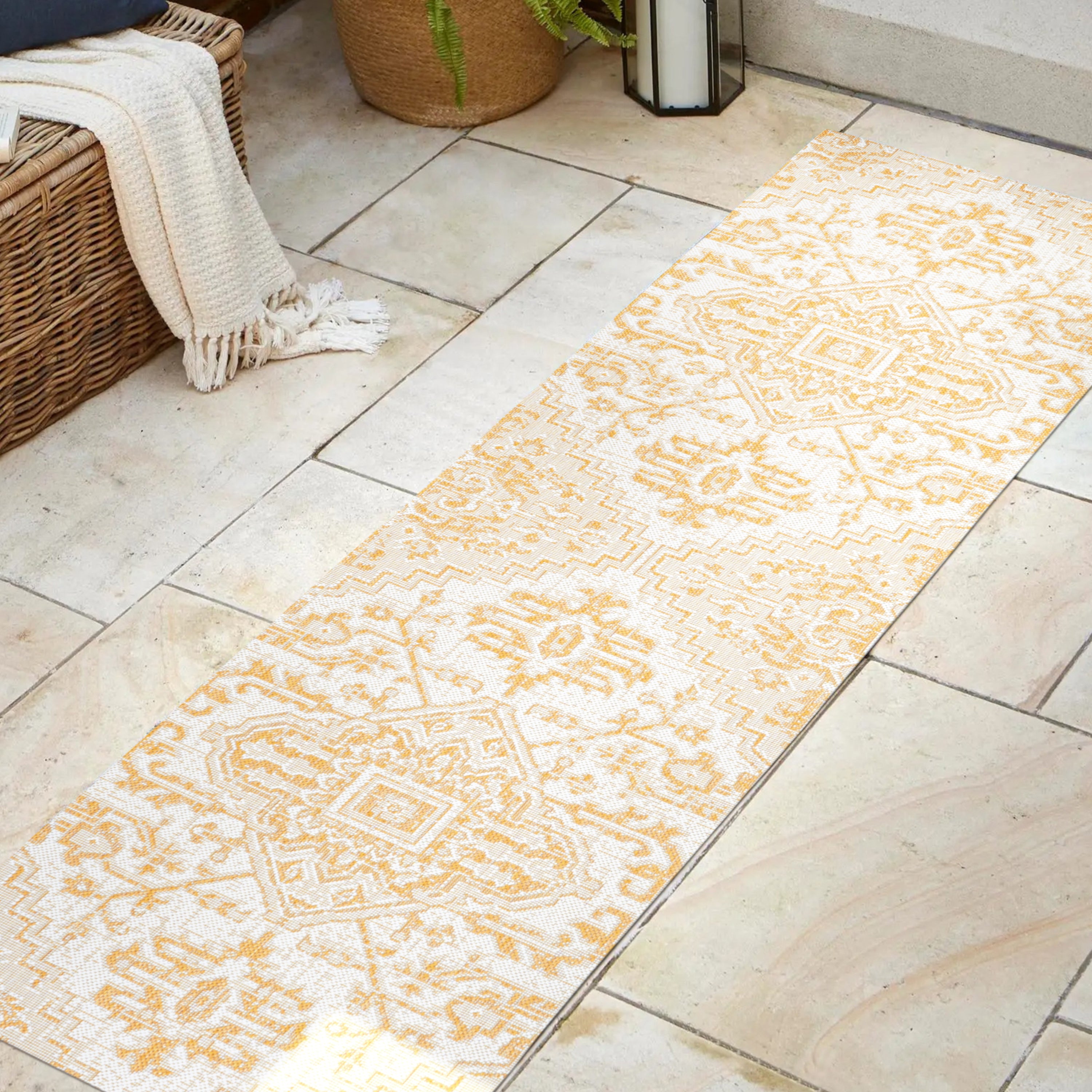Estrella Bohemian Medallion Textured Weave Indoor/Outdoor Area Rug