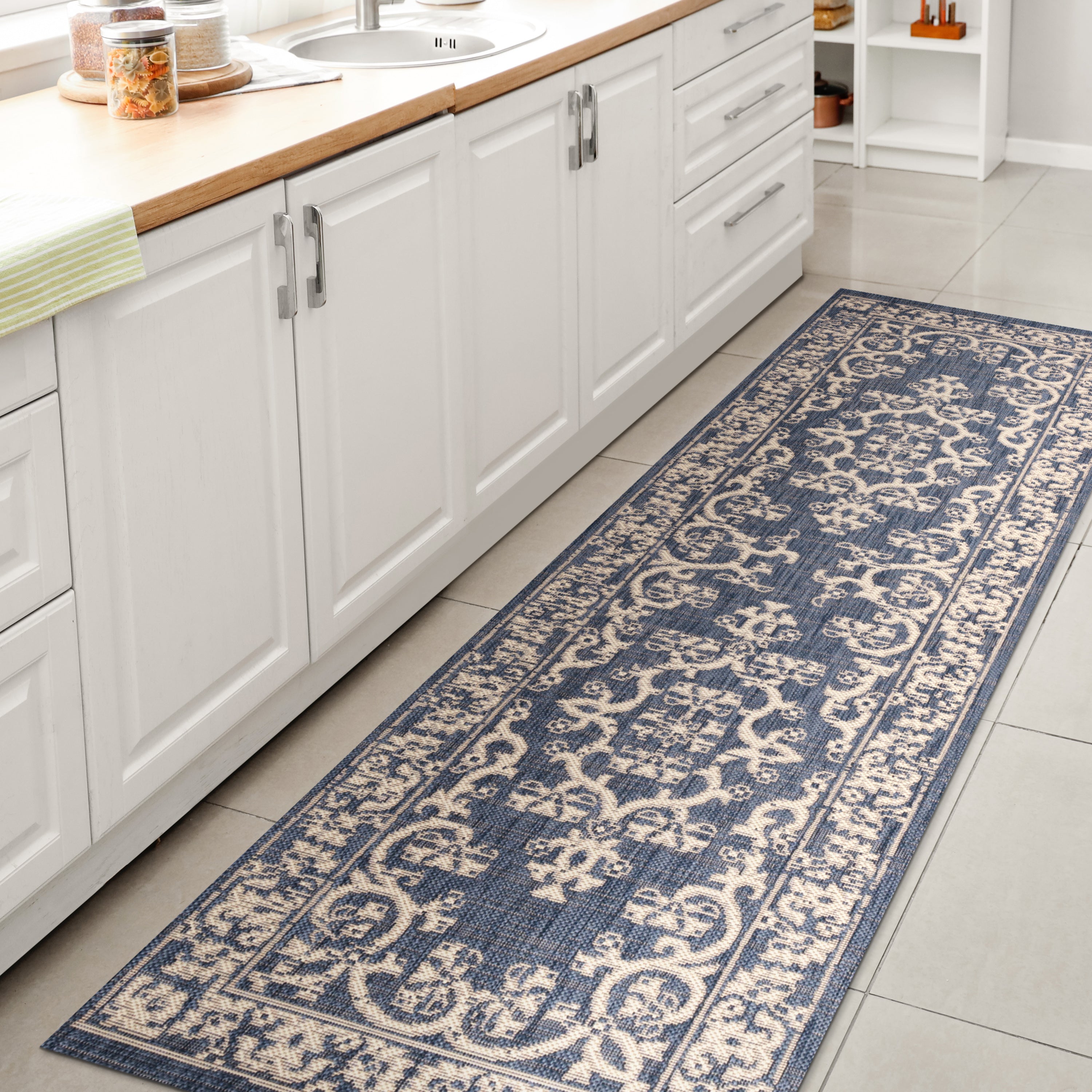 Galon Filigree Indoor/Outdoor Area Rug