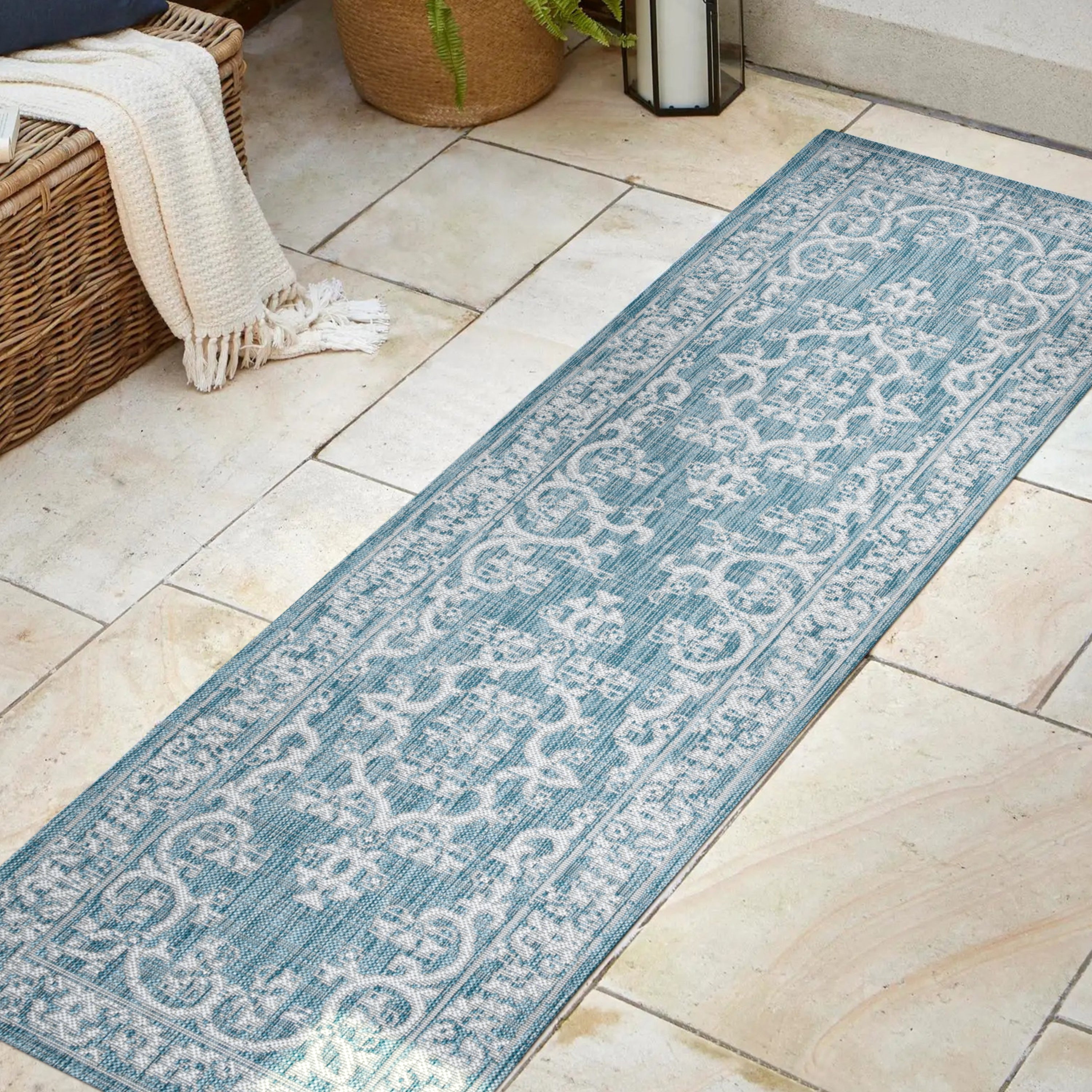 Galon Filigree Indoor/Outdoor Area Rug