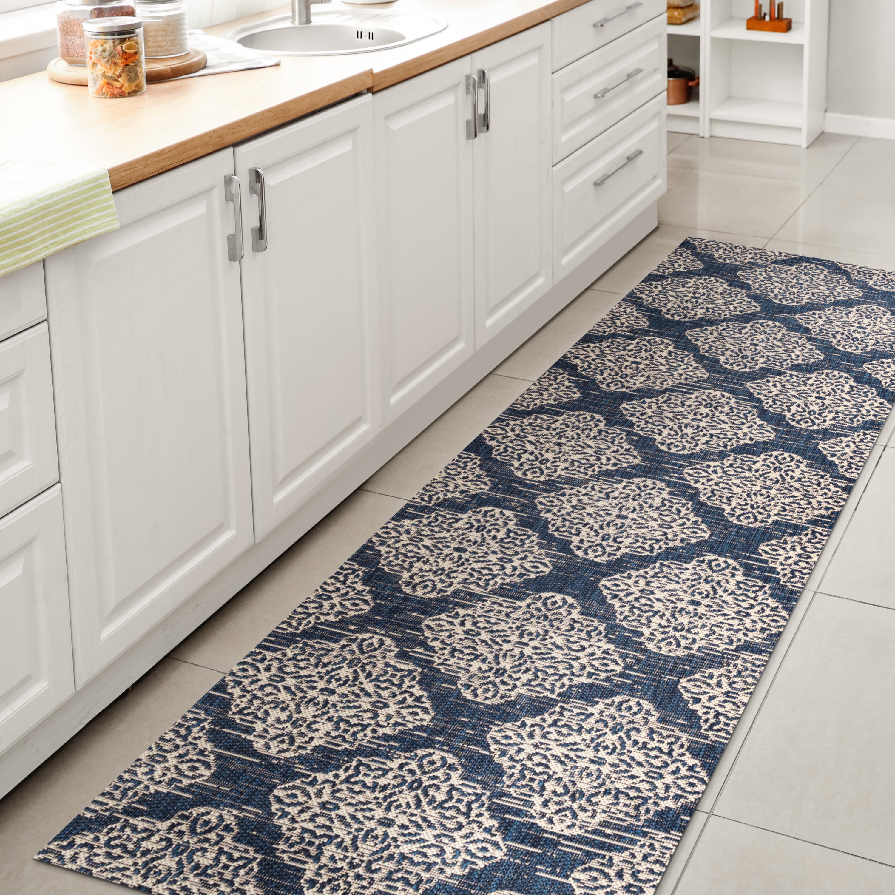 Tuscany Ornate Medallions Indoor/Outdoor Area Rug