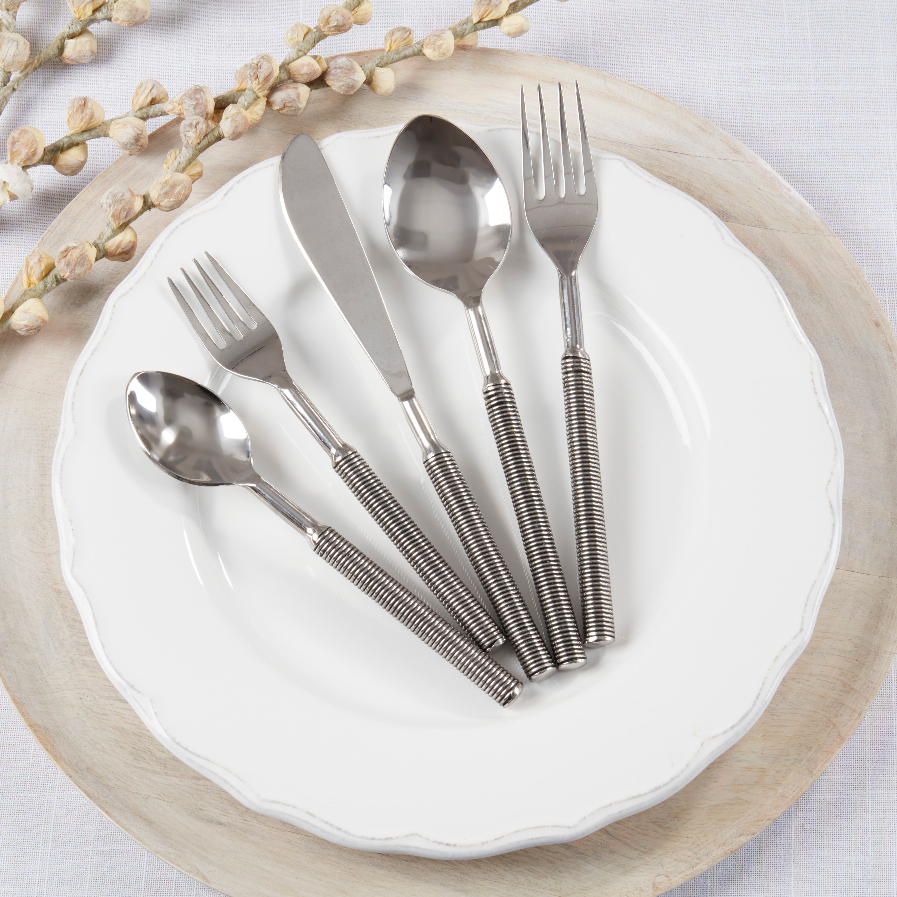 Sleek Ribbed Flatware, Set of 5