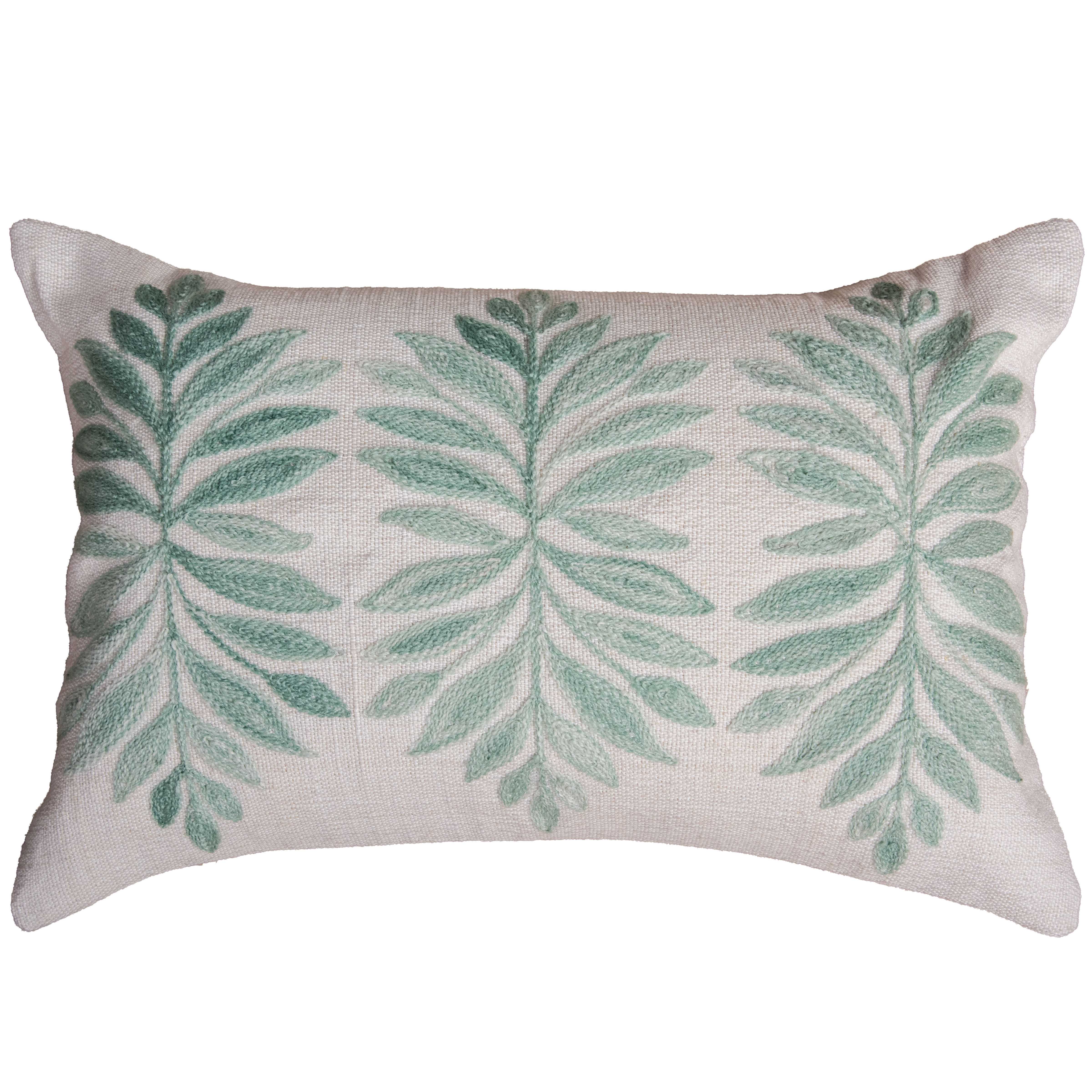 Indoor/Outdoor Farmhouse Botanical Decorative Throw Pillow