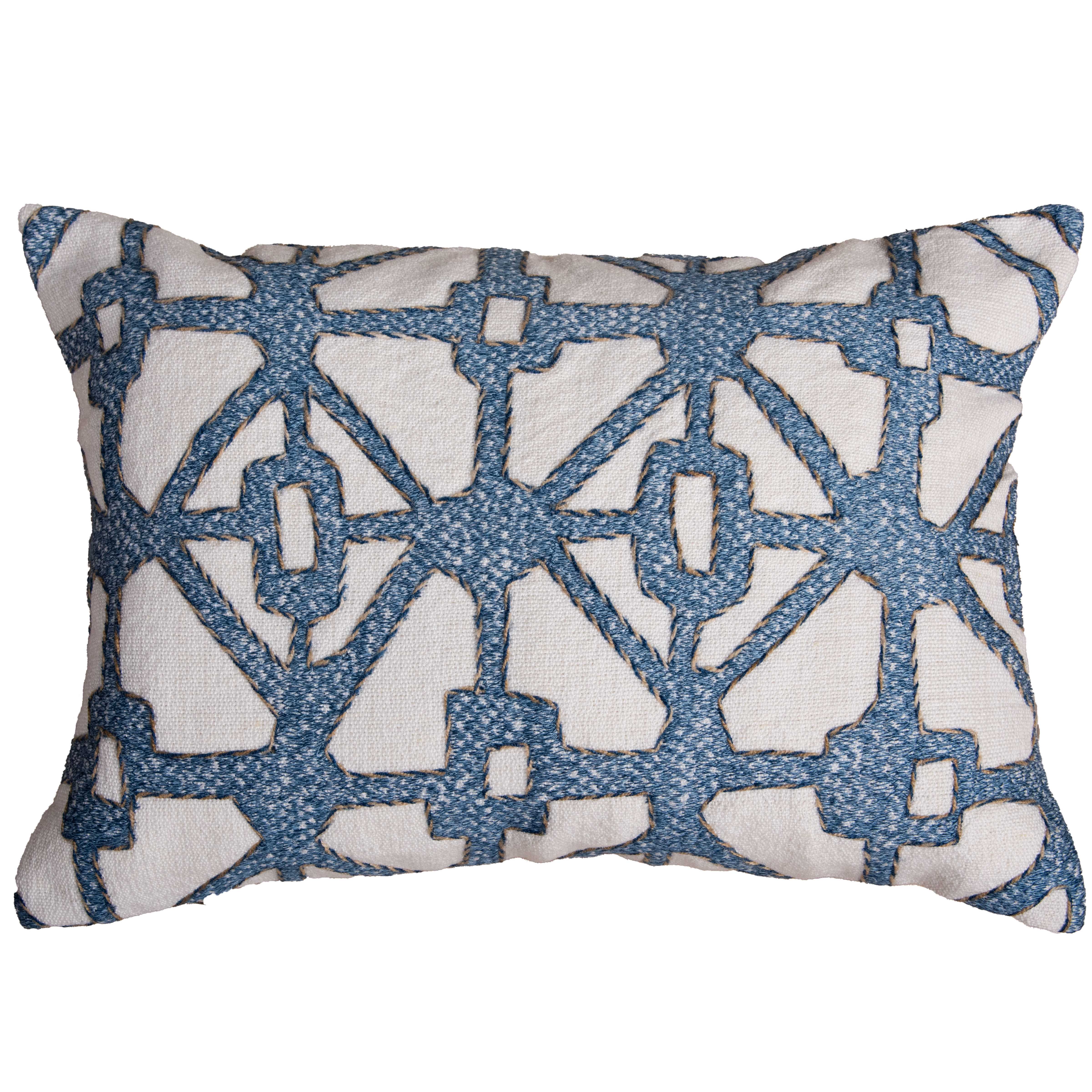 Indoor/Outdoor Geometric Decorative Throw Pillow