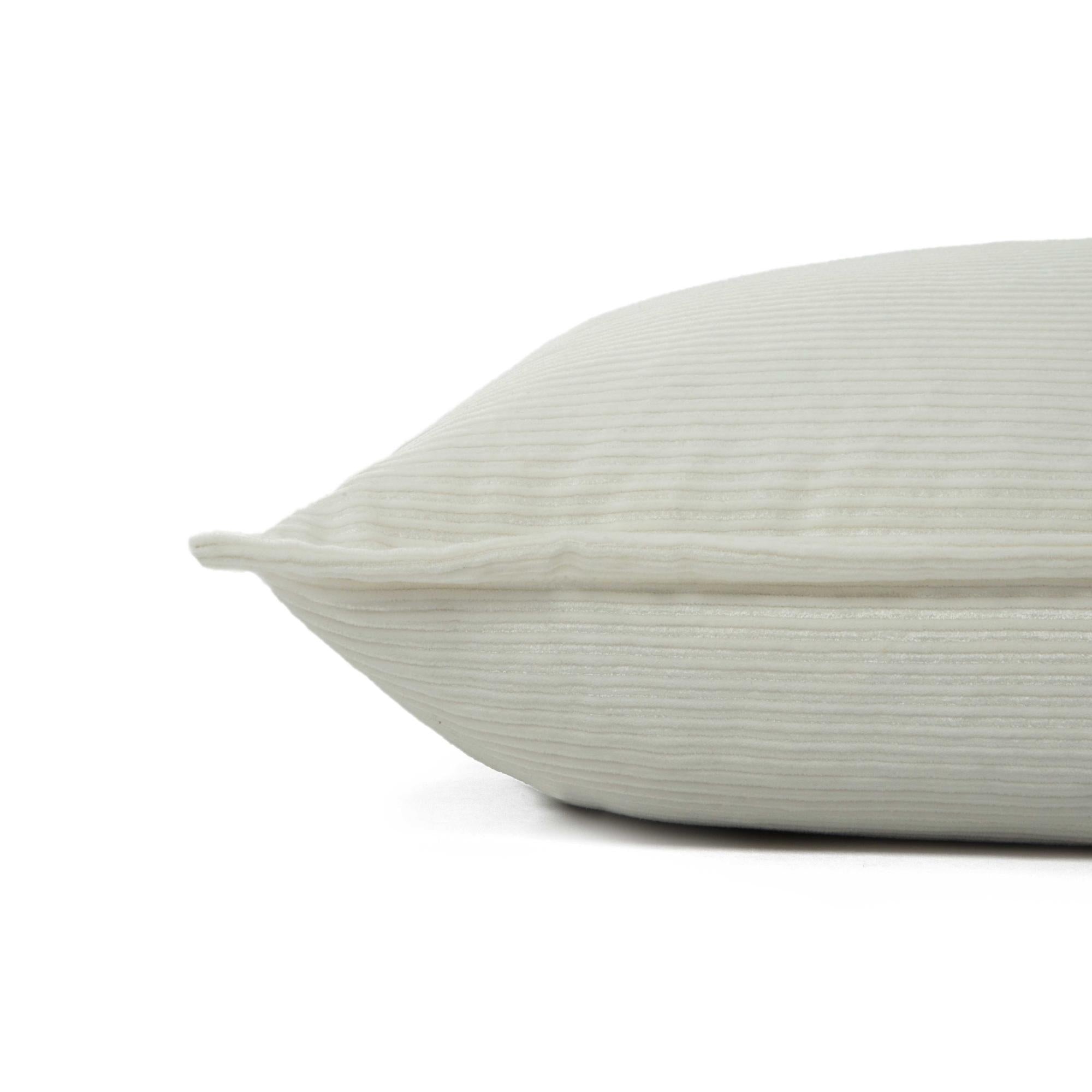 Woven 75% Cotton 25% VISCOSE Solid Decorative Throw Pillow