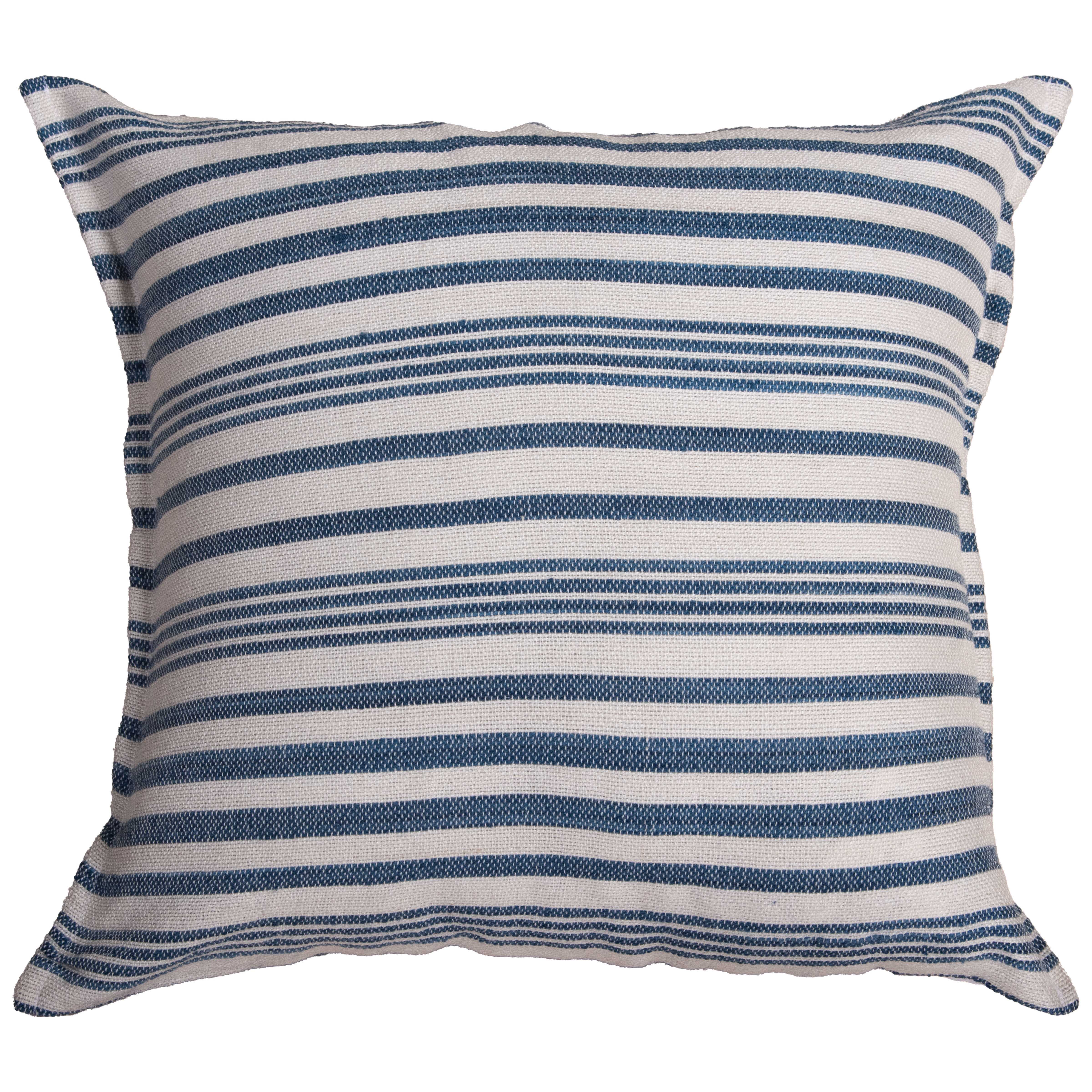Indoor/Outdoor Flanged Decorative Throw Pillow