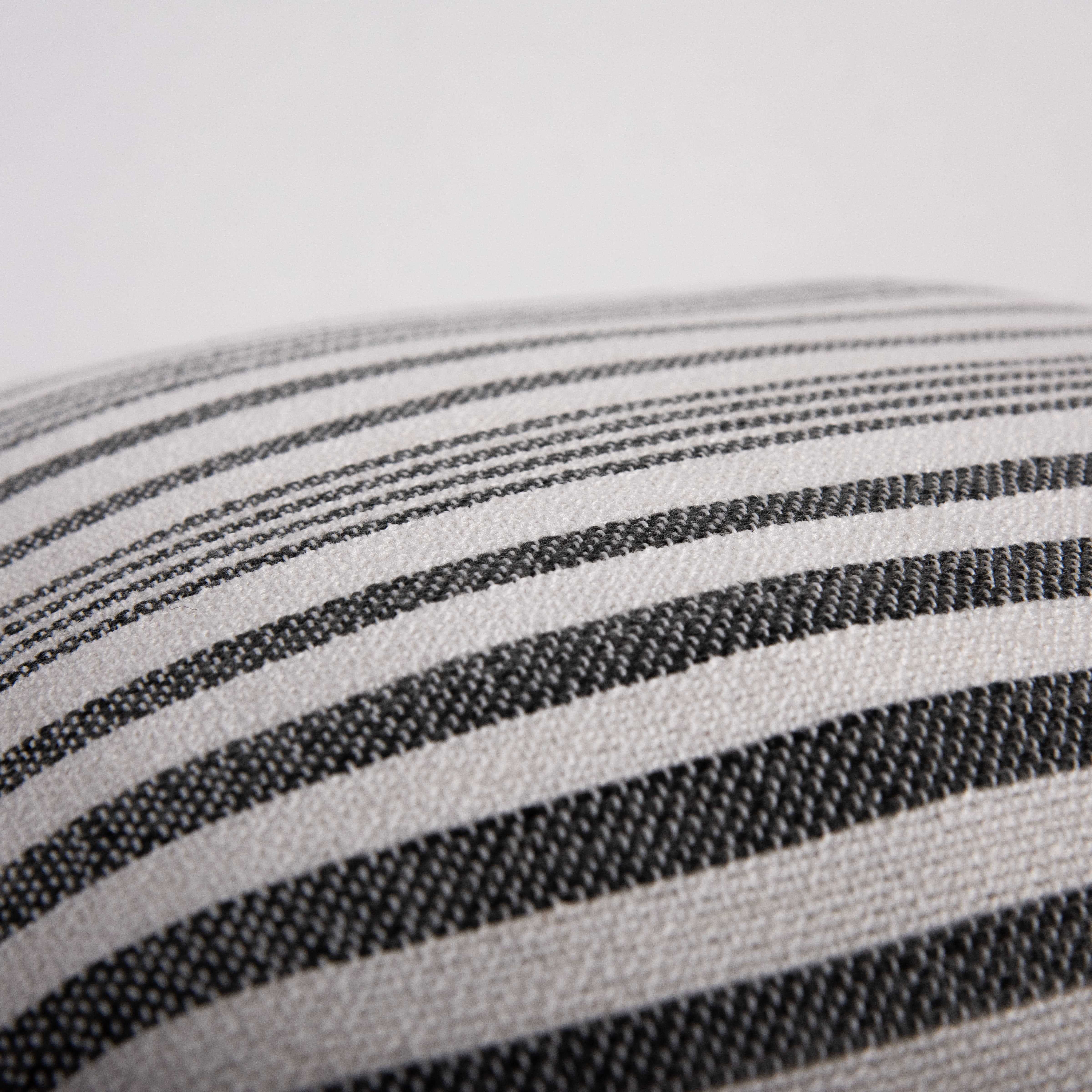 Indoor/Outdoor Flanged Decorative Throw Pillow