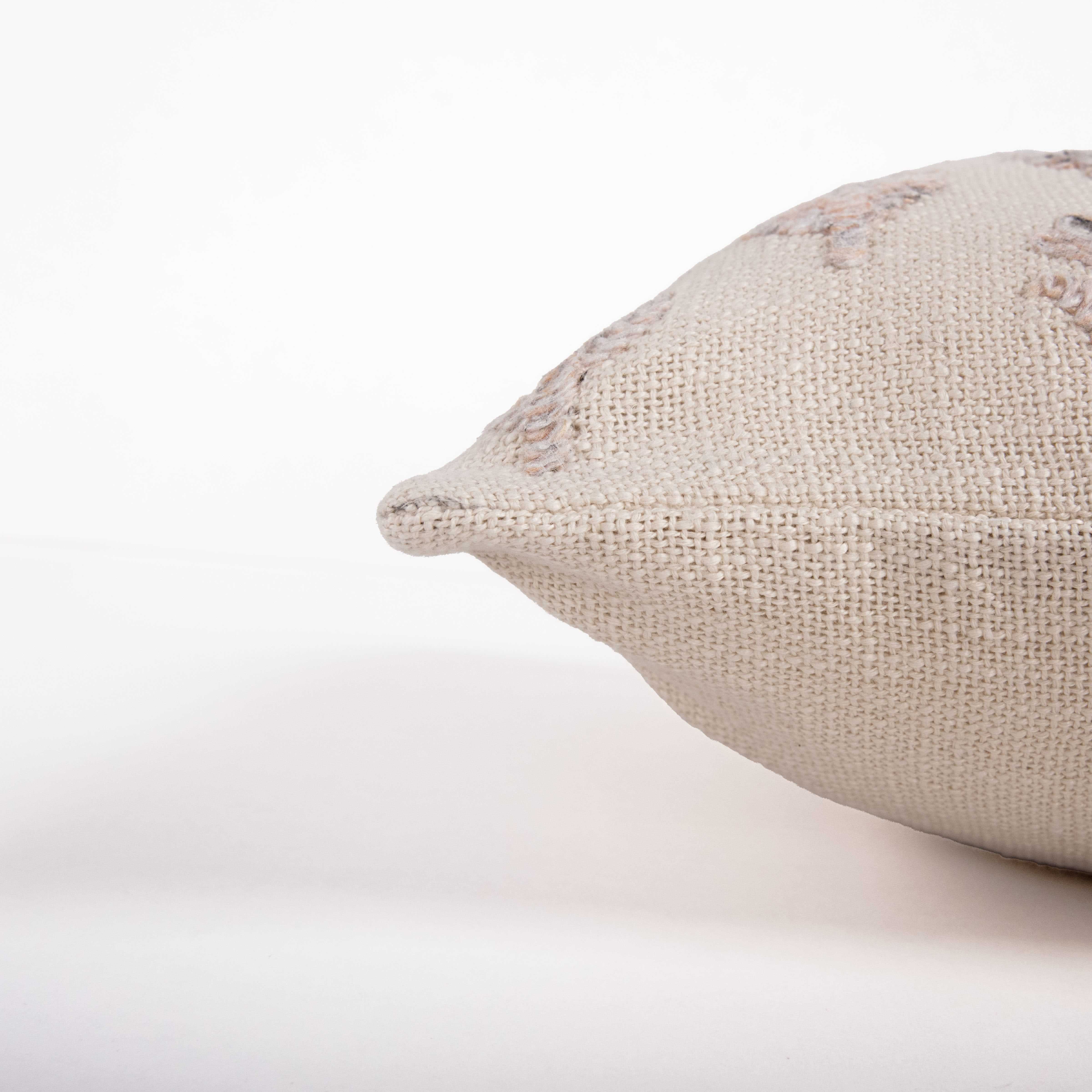 Indoor/Outdoor Embroidered Botanical Decorative Throw Pillow
