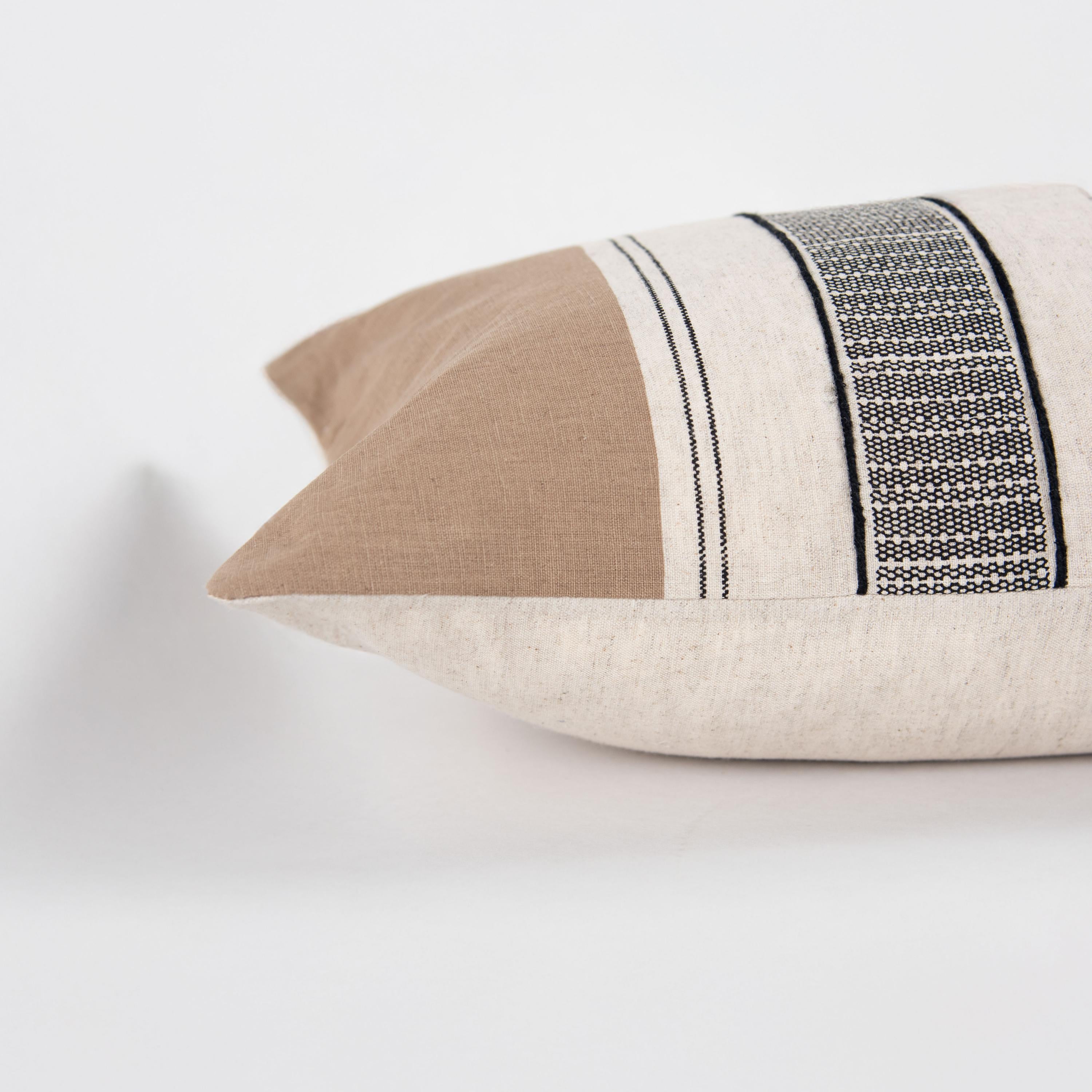Embroidered Pattern Blocked Decorative Lumbar Pillow