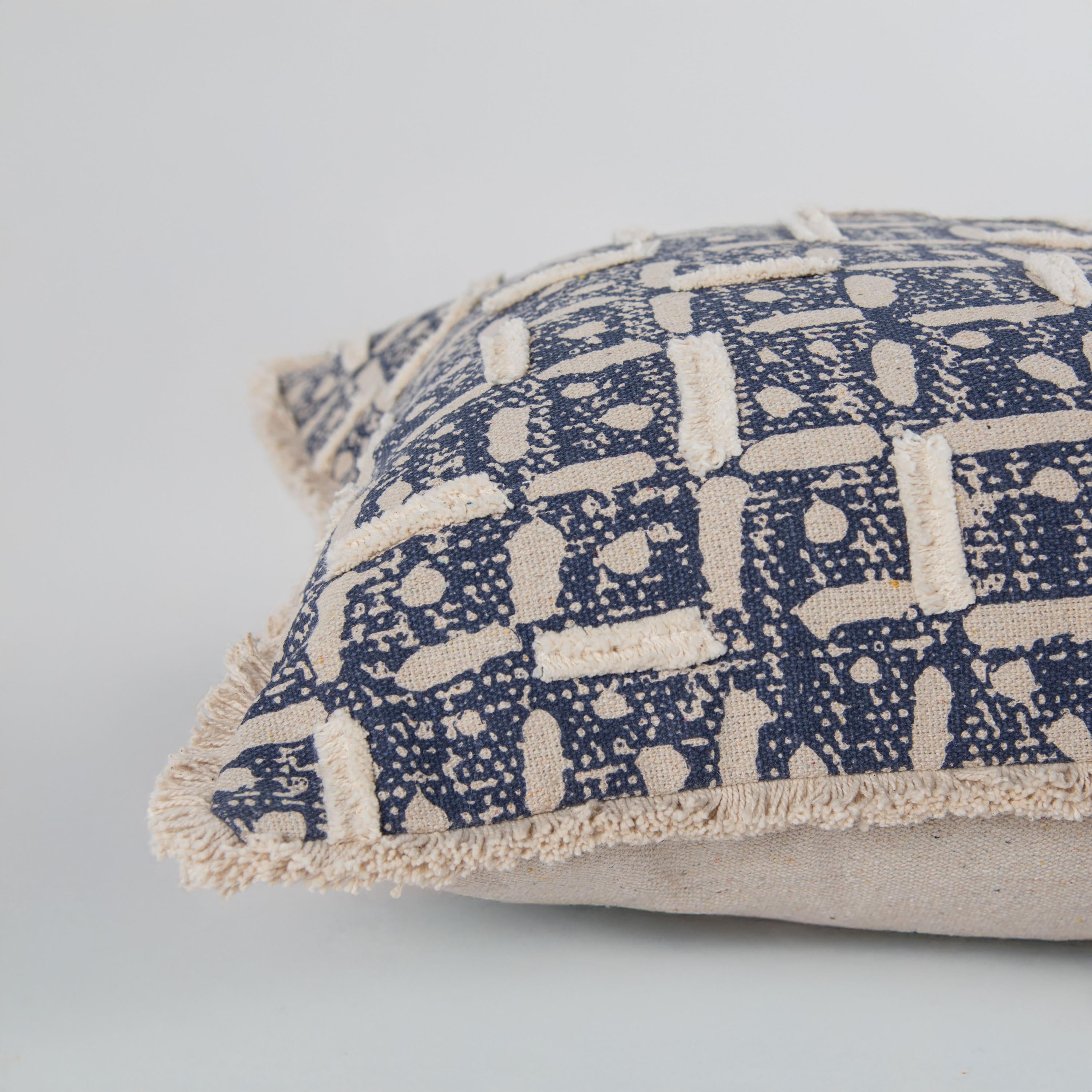 Printed Abstract Decorative Throw Pillow