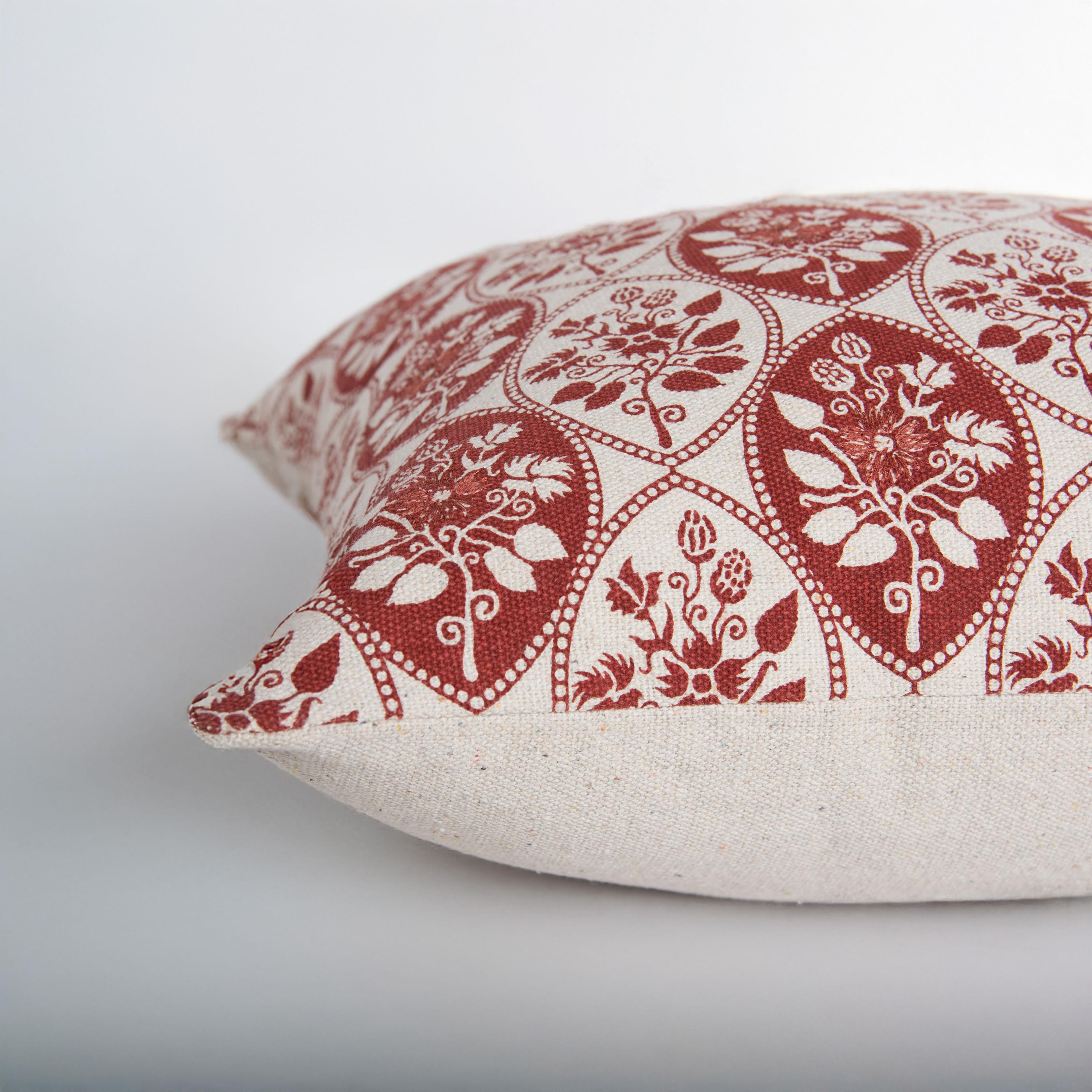 Oval Checker Floral Decorative Throw Pillow