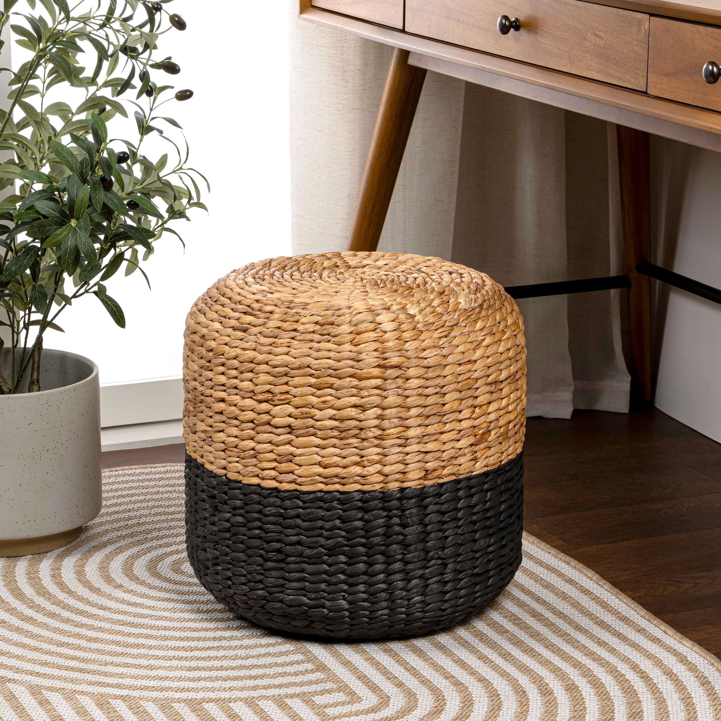 Aimee 15.7" Modern Two-Tone Hand-Woven Hyacinth Stool/Ottoman