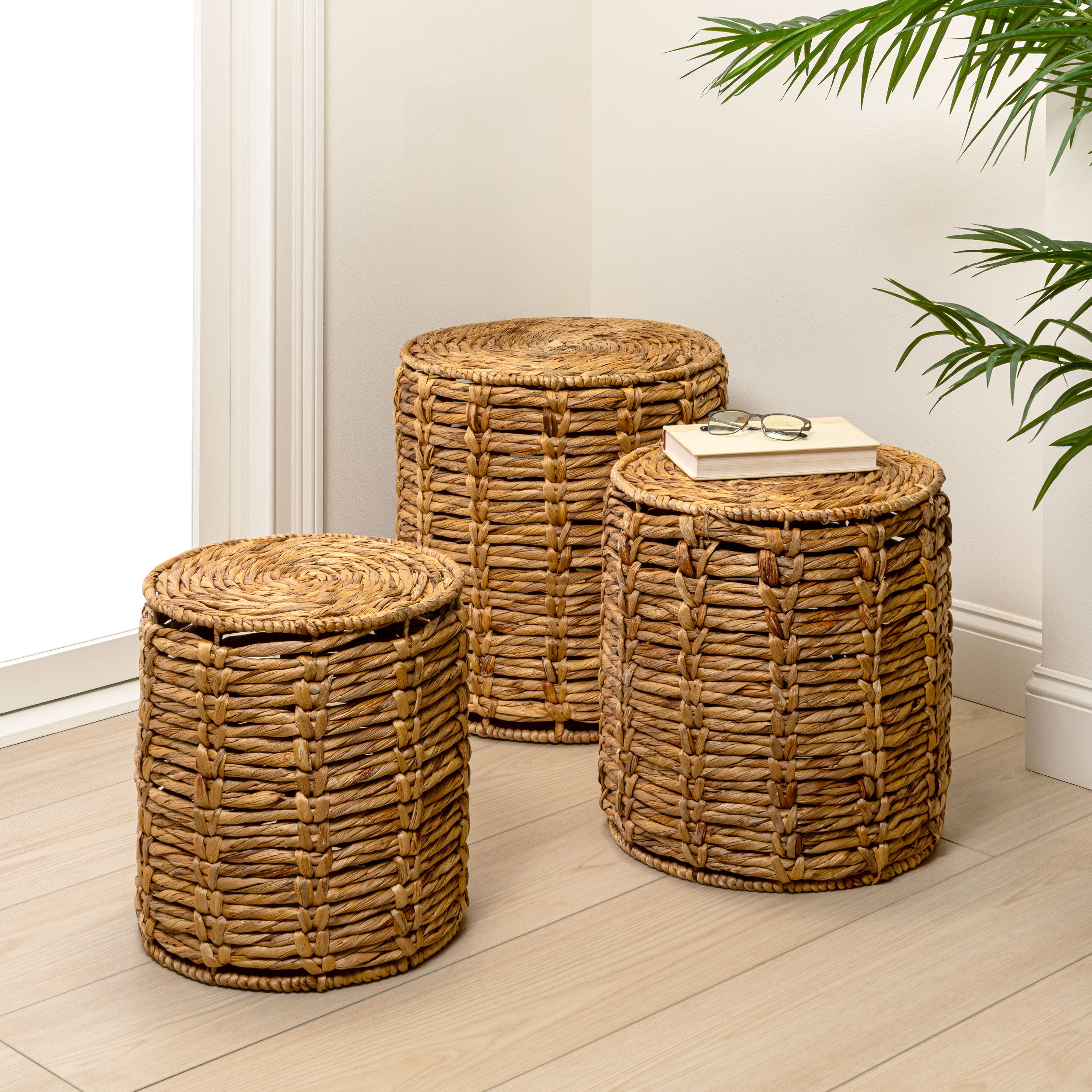 Zaria Coastal Bohemian Handwoven Water Hyacinth Nesting Round Accent Table, Set of 3